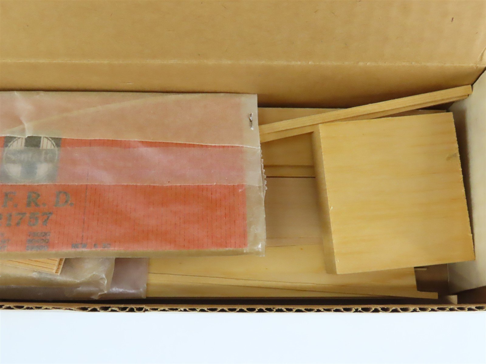 O Scale 2-Rail Mainline Models SFRD Santa Fe 40' Reefer #21757 Kit