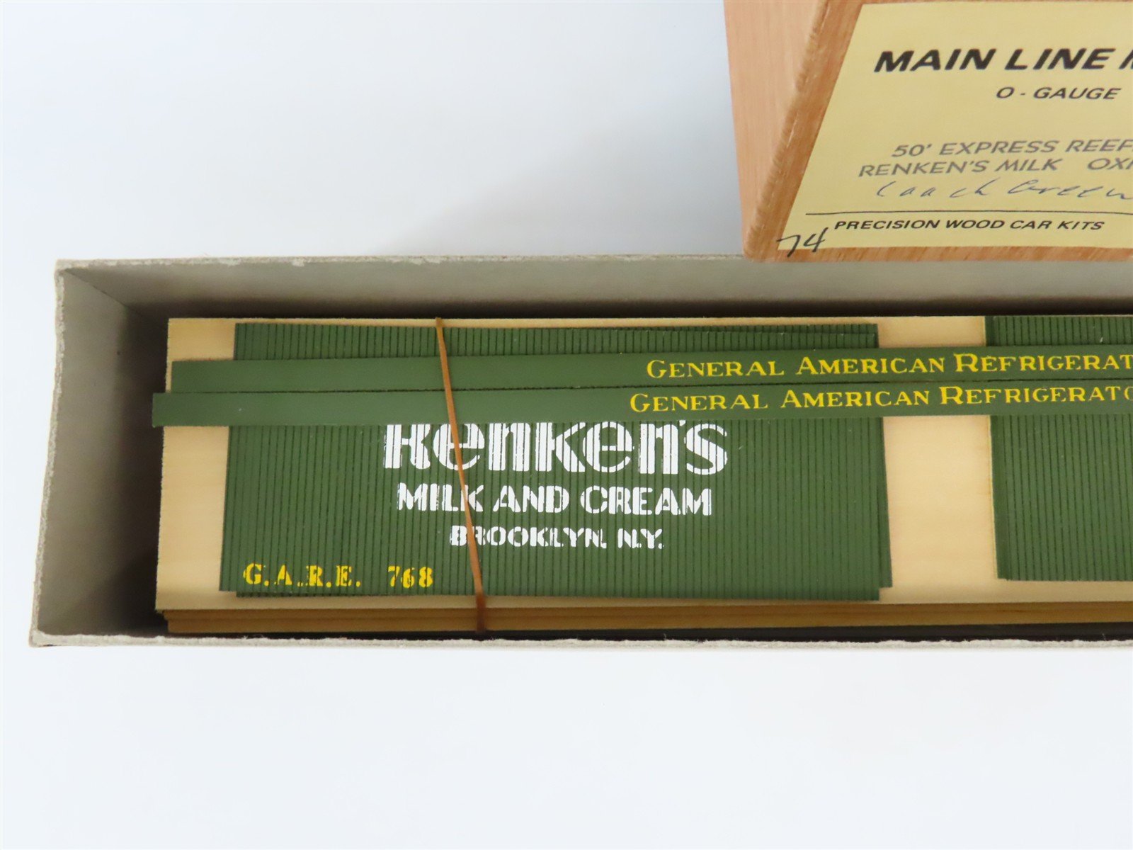 O 2-Rail Mainline Models OXR-15 Gare Renken's Milk 50' Express Reefer #768 Kit