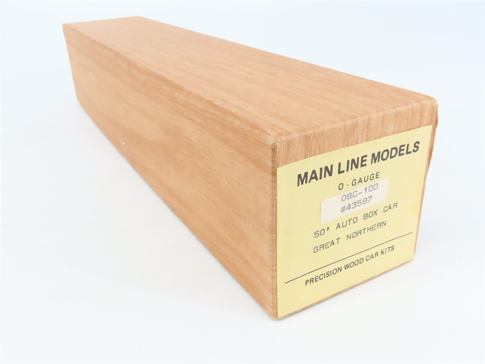 O 2-Rail Mainline Models OBC-100 GN Great Northern 50' Auto Boxcar #43587 Kit