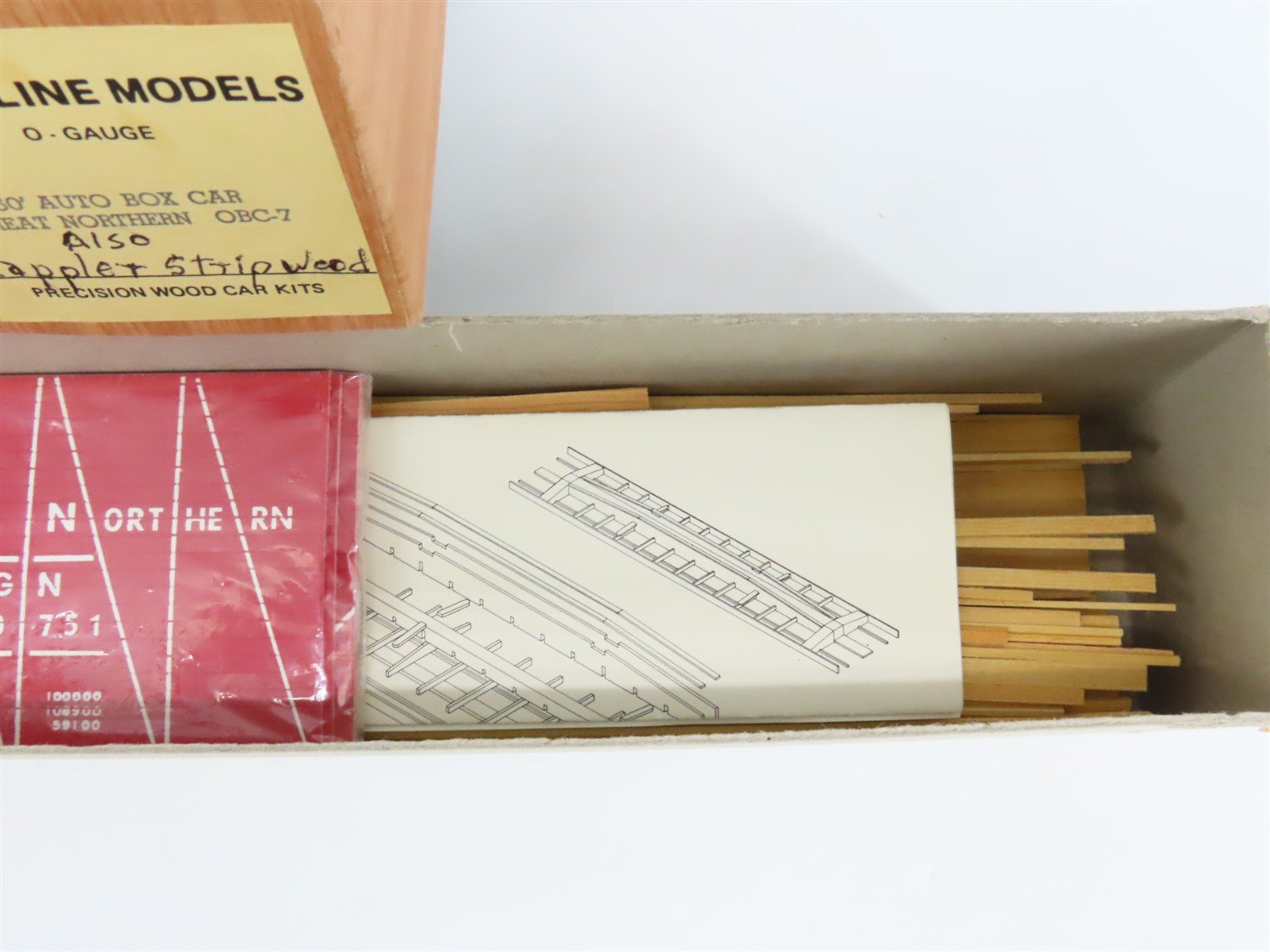 O 2-Rail Mainline Models OBC-7 GN Great Northern 50' Auto Boxcar #30751 Kit