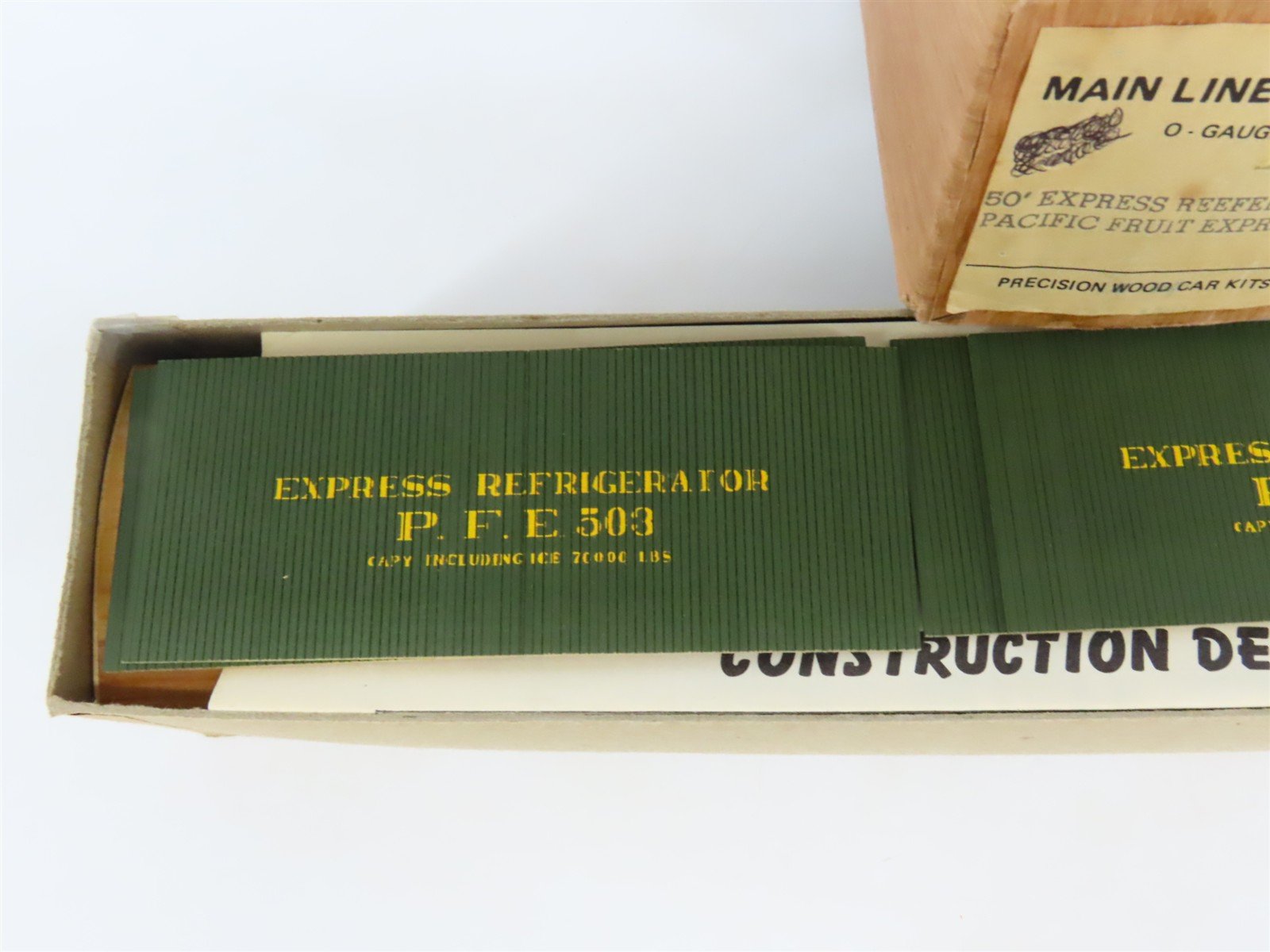 O 2-Rail Mainline Models OBC-6 PFE Pacific Fruit 50' Express Reefer #503 Kit
