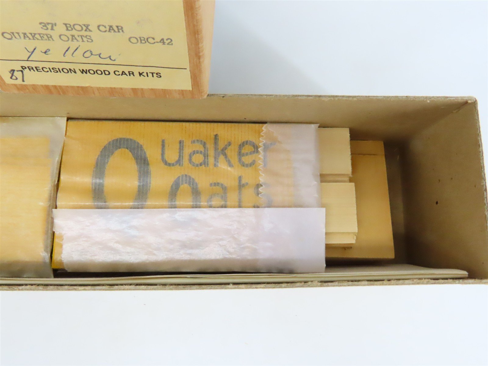 O Scale 2-Rail Mainline Models OSC-42 Quaker Oats 37' Wood Boxcar #647 Kit