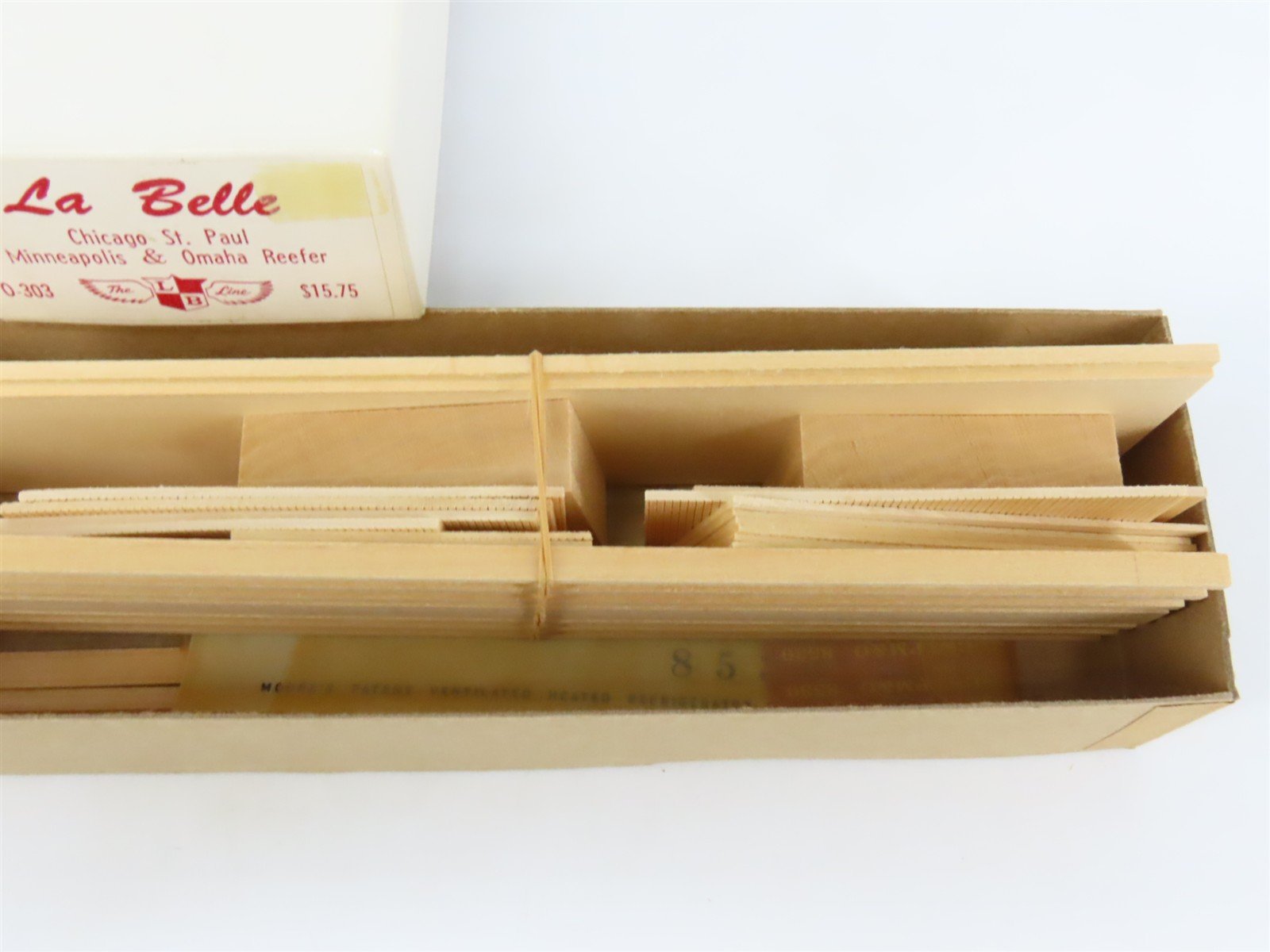 O Scale 2-Rail La Belle O-303 C,StP,M&O Railway Wood Reefer #8530 Kit