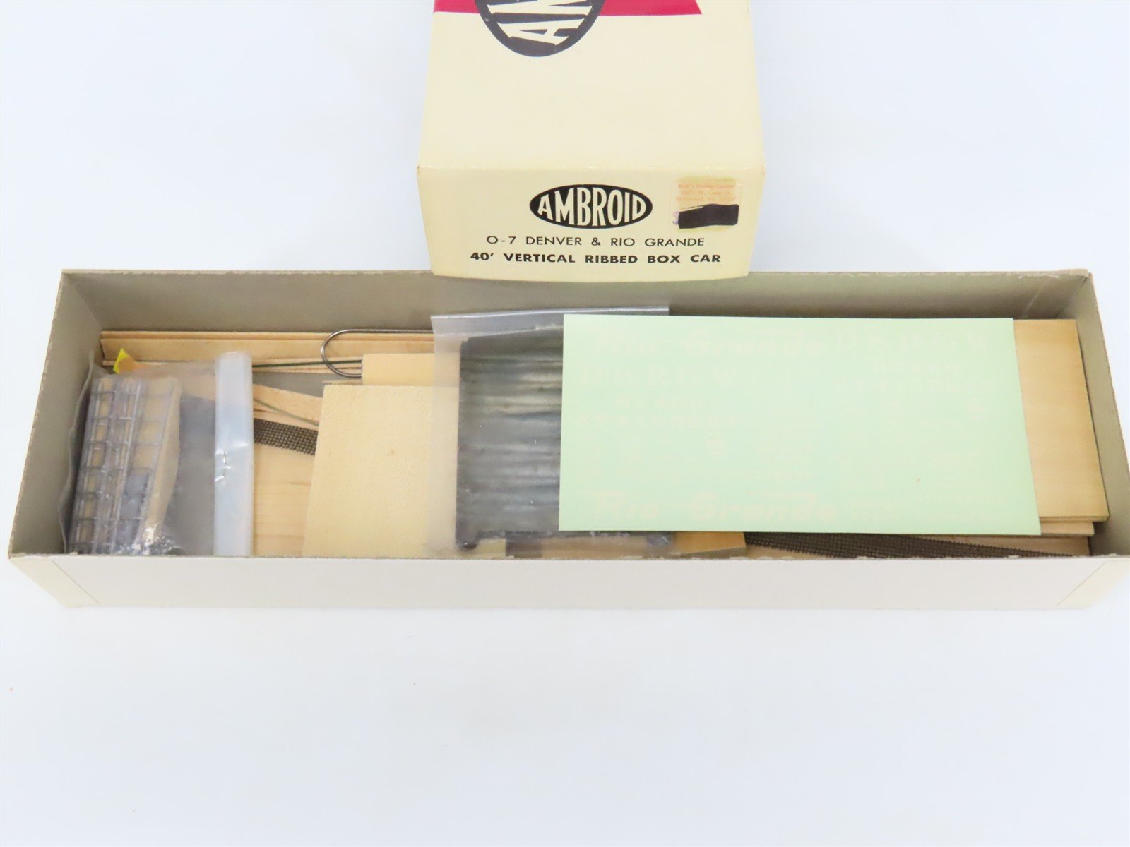 O Scale 2-Rail Ambroid O-7 DRGW Rio Grande 40' Vertical Ribbed Boxcar #67400 Kit