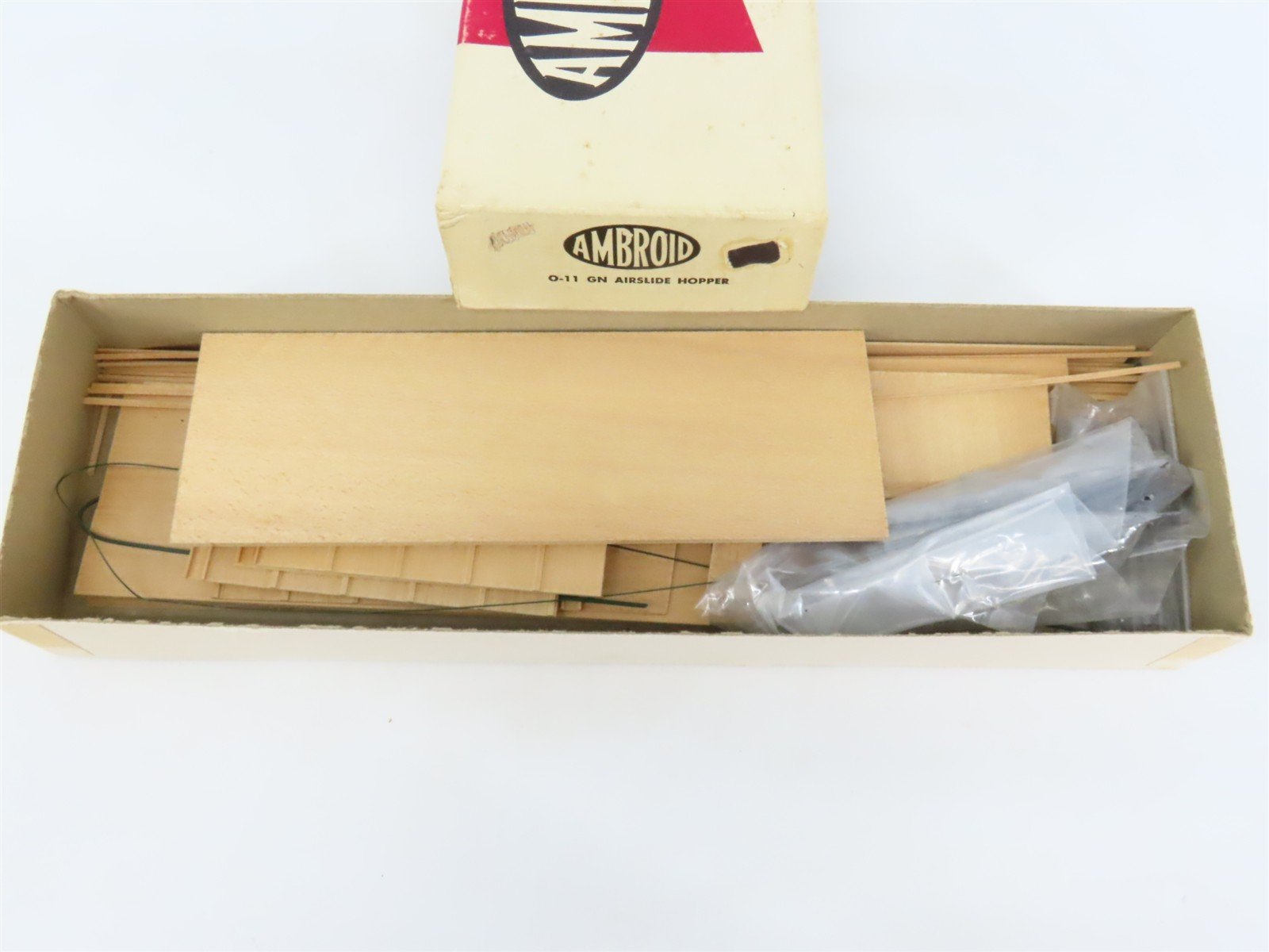 O Scale 2-Rail Ambroid O-11 GN Great Northern Airslide Hopper Car Kit