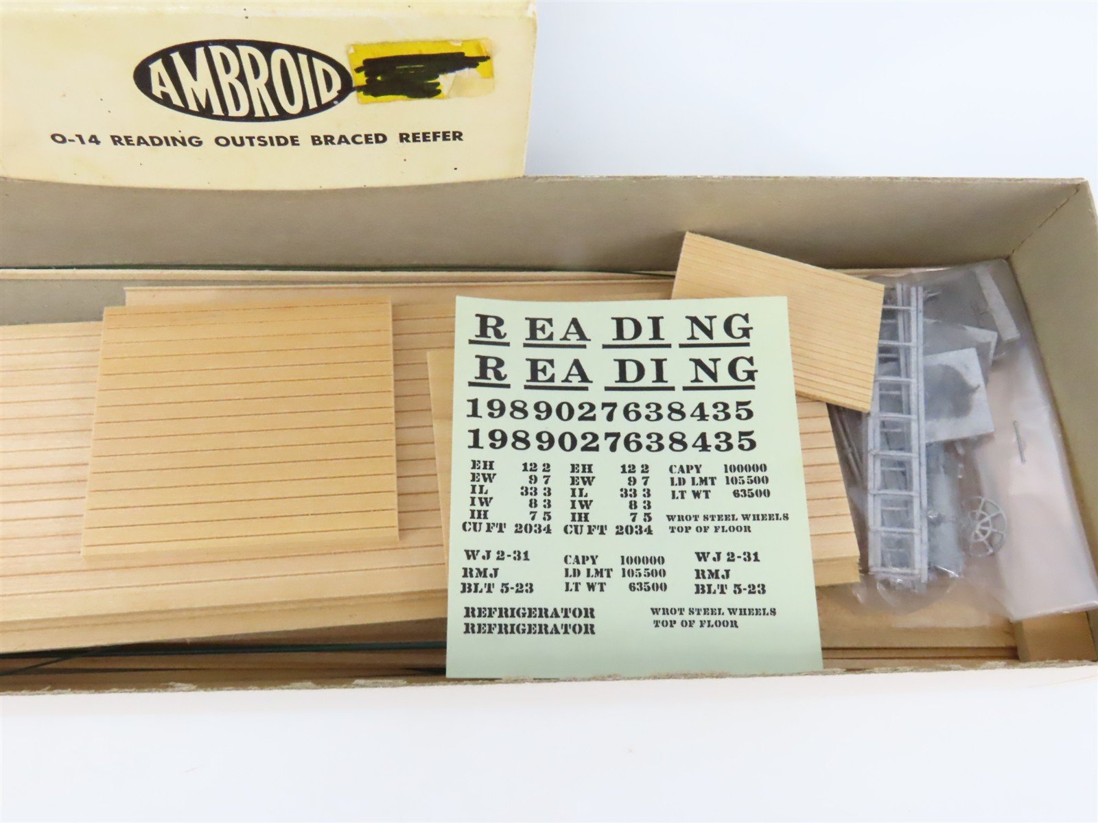 O Scale 2-Rail Ambroid Craftsman Kit #O-14 Undecorated RDG Outside-Braced Reefer