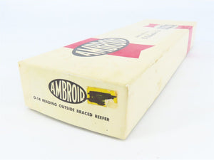 O Scale 2-Rail Ambroid Craftsman Kit #O-14 Undecorated RDG Outside-Braced Reefer