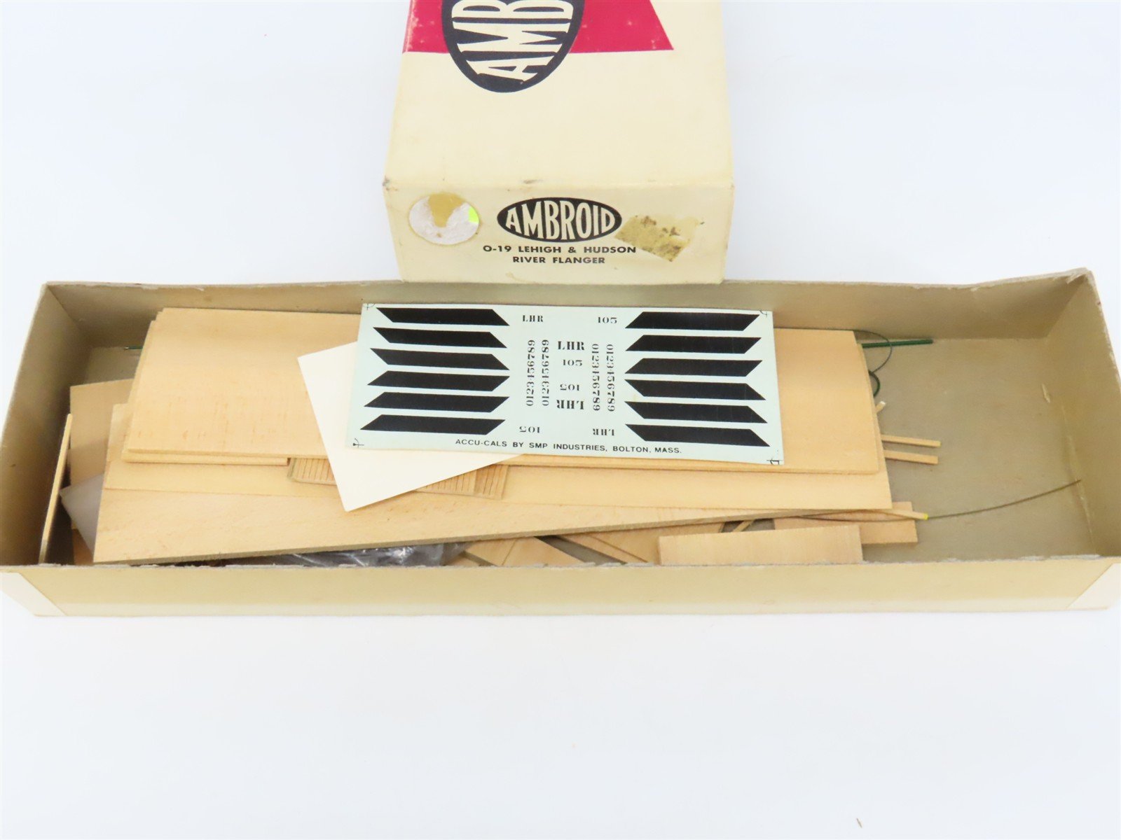 O Scale 2-Rail Ambroid Craftsman Kit #O-19 Undecorated LHR Flanger Car