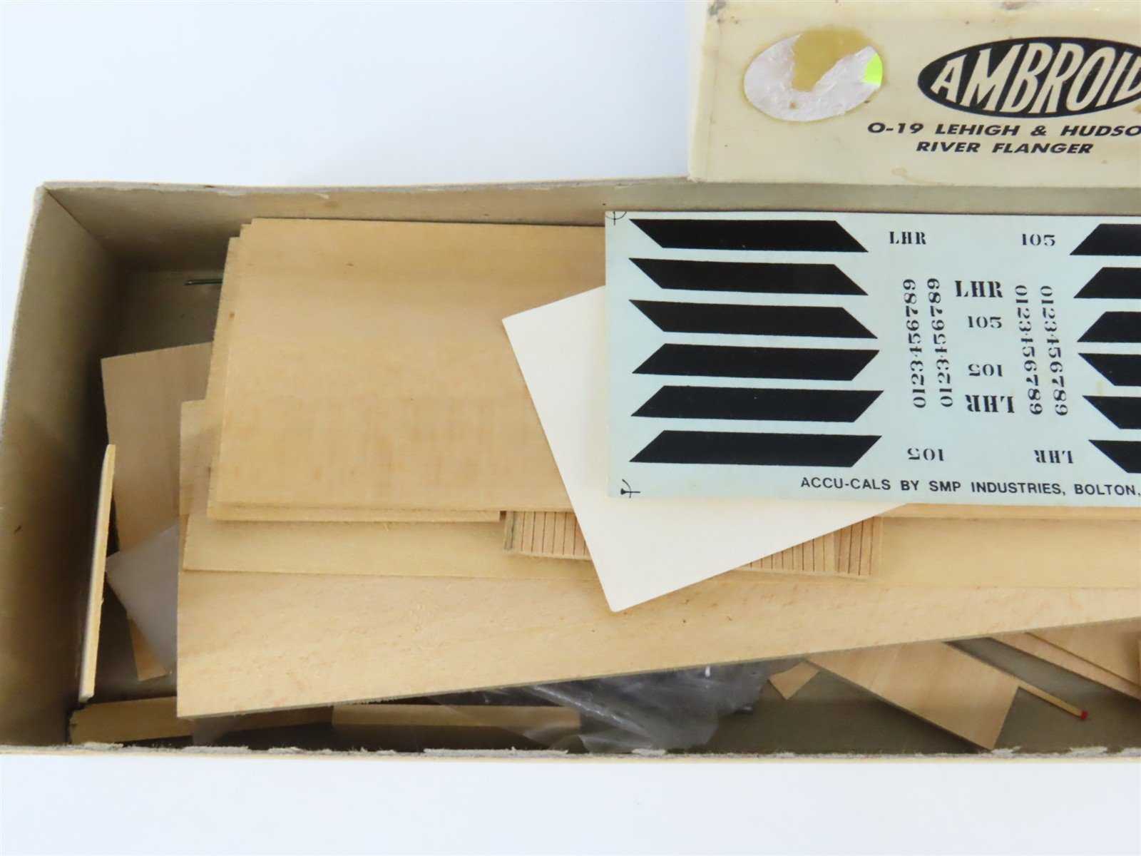 O Scale 2-Rail Ambroid Craftsman Kit #O-19 Undecorated LHR Flanger Car