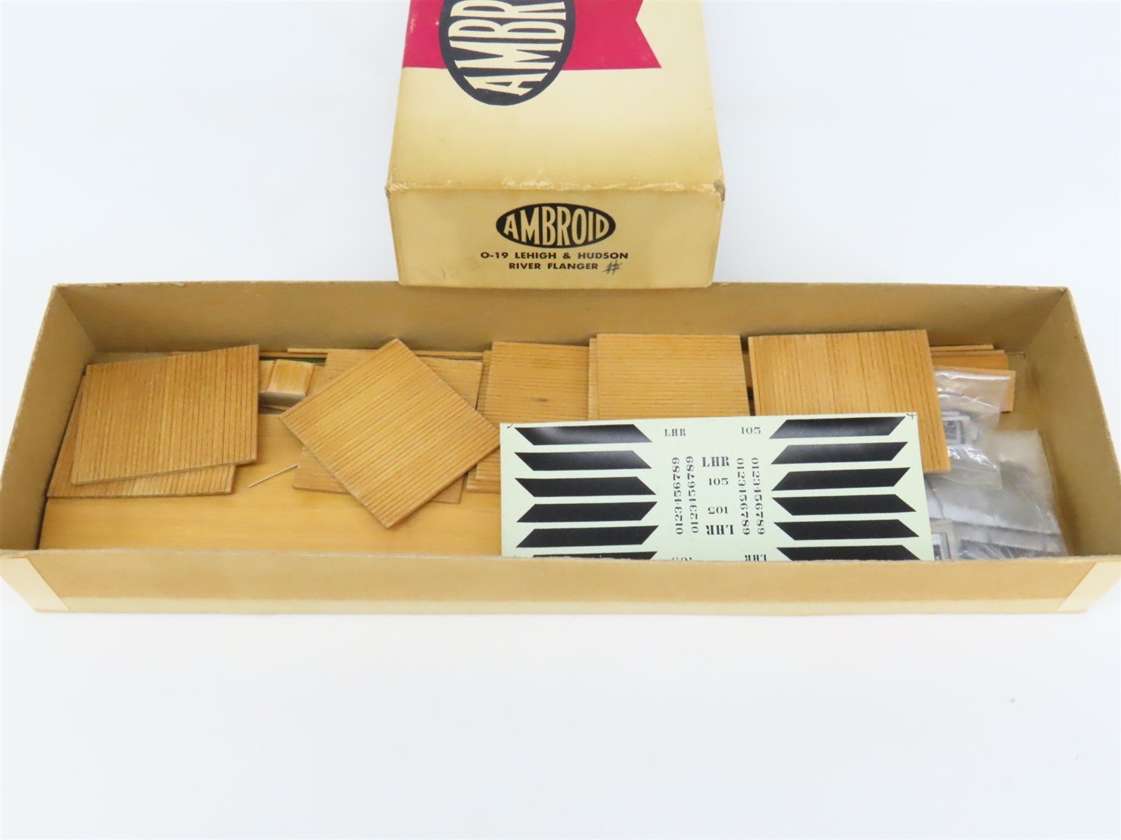 O Scale 2-Rail Ambroid Craftsman Kit #O-19 Undecorated LHR Flanger Car