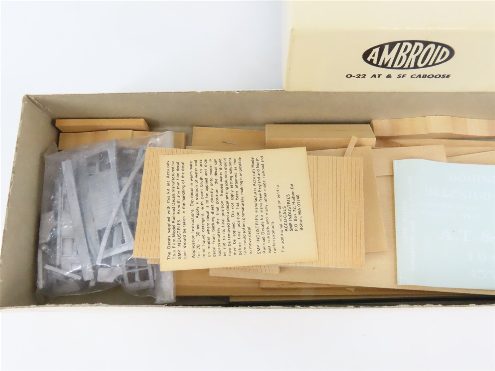 O 2-Rail Ambroid Craftsman Kit #O-22 Undecorated ATSF Offset Cupola Wood Caboose