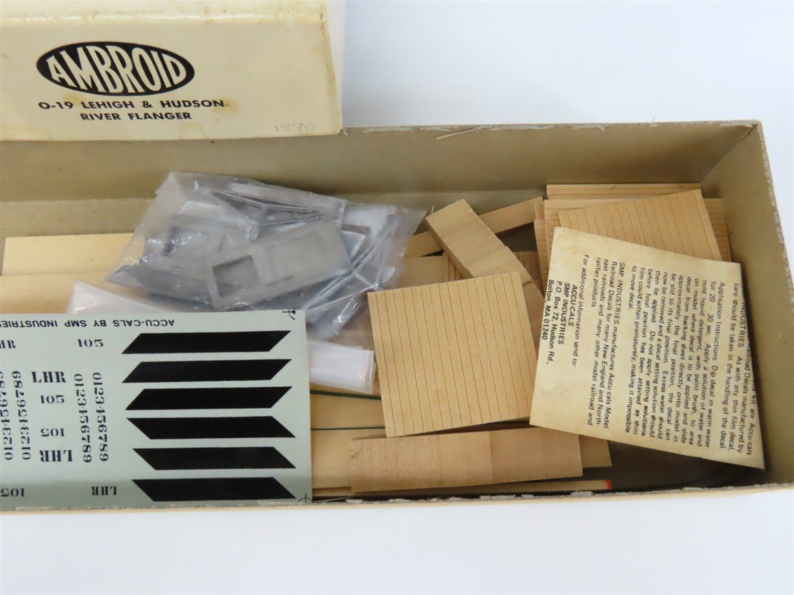 O Scale 2-Rail Ambroid Craftsman Kit #O-19 Undecorated LHR Flanger Car