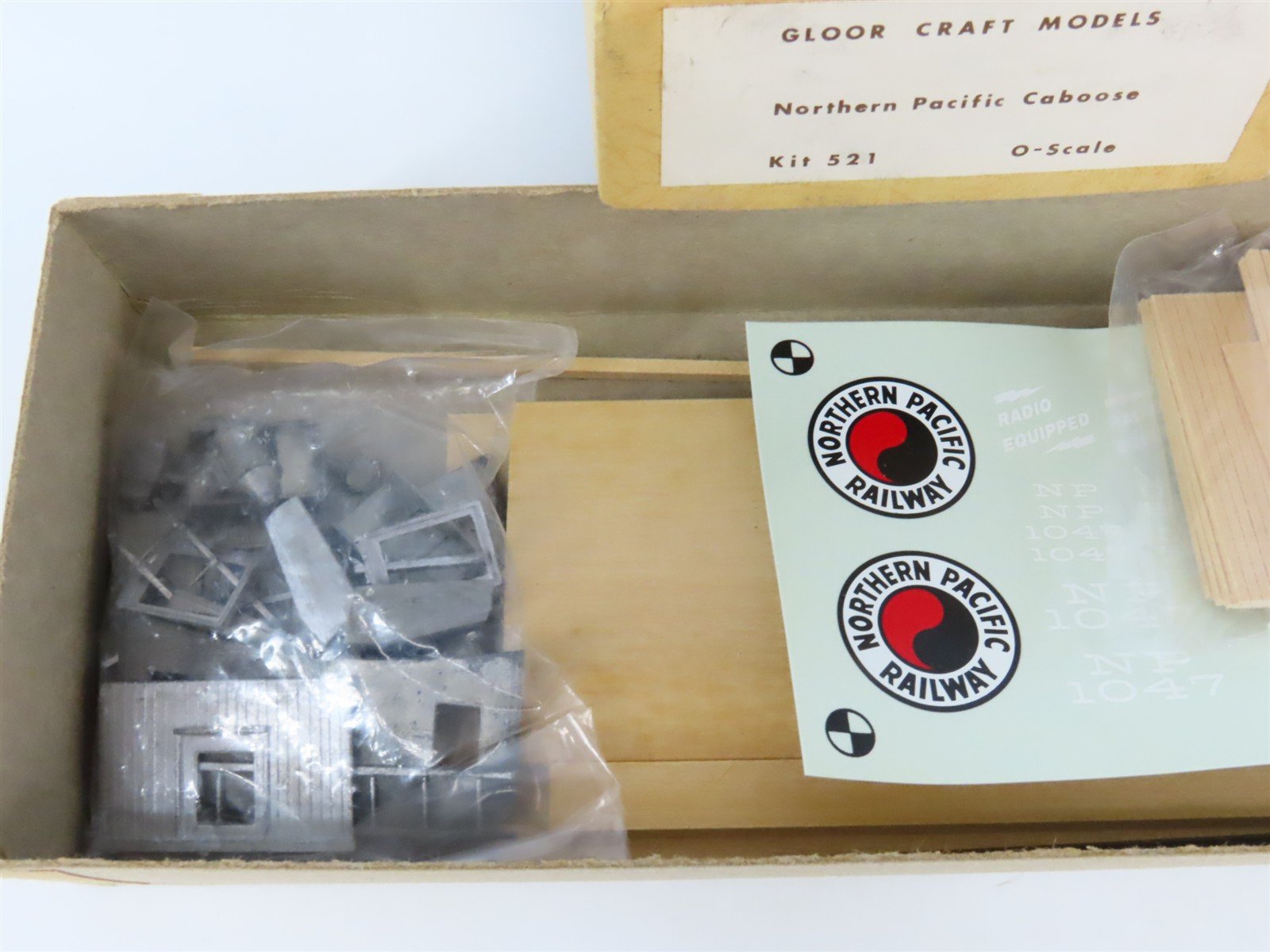 O 2-Rail Gloor-Craft Craftsman Kit #521 Undecorated NP 29' Offset Cupola Caboose