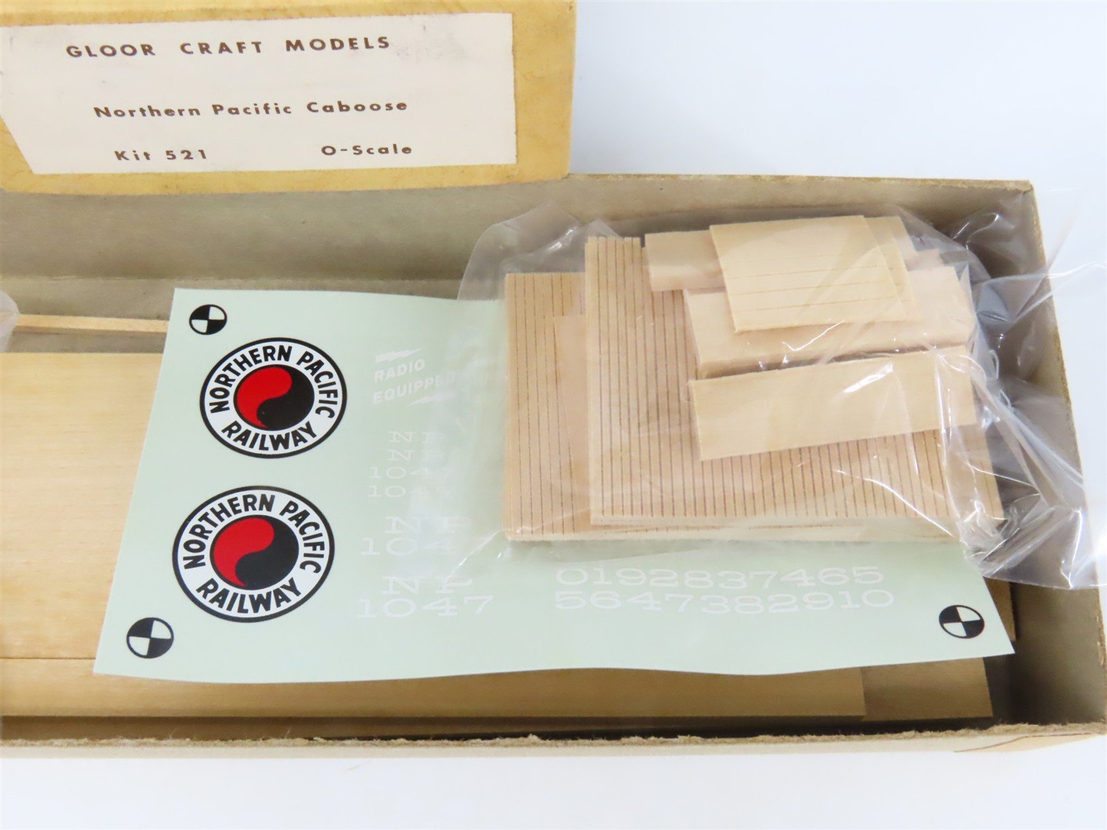 O 2-Rail Gloor-Craft Craftsman Kit #521 Undecorated NP 29' Offset Cupola Caboose