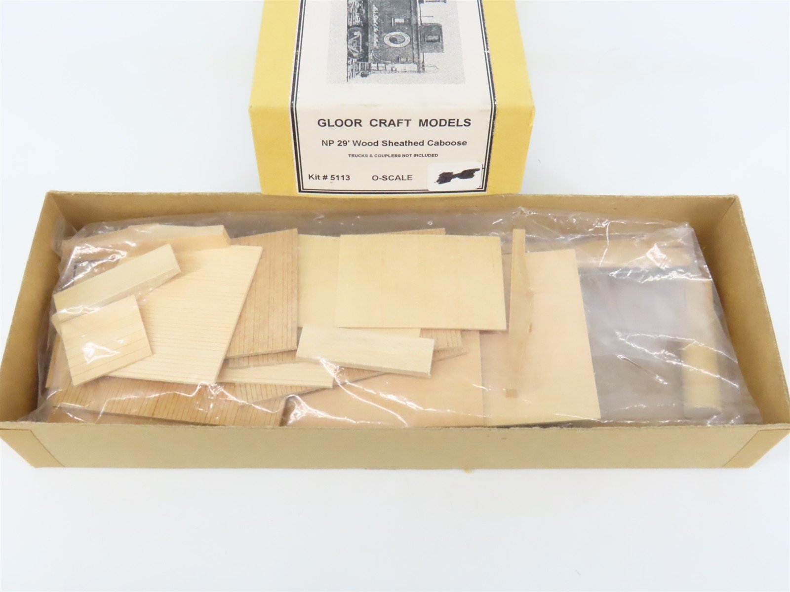 O 2-Rail Gloor-Craft Craftsman Kit 5113 Undecorated NP 29' Offset Cupola Caboose