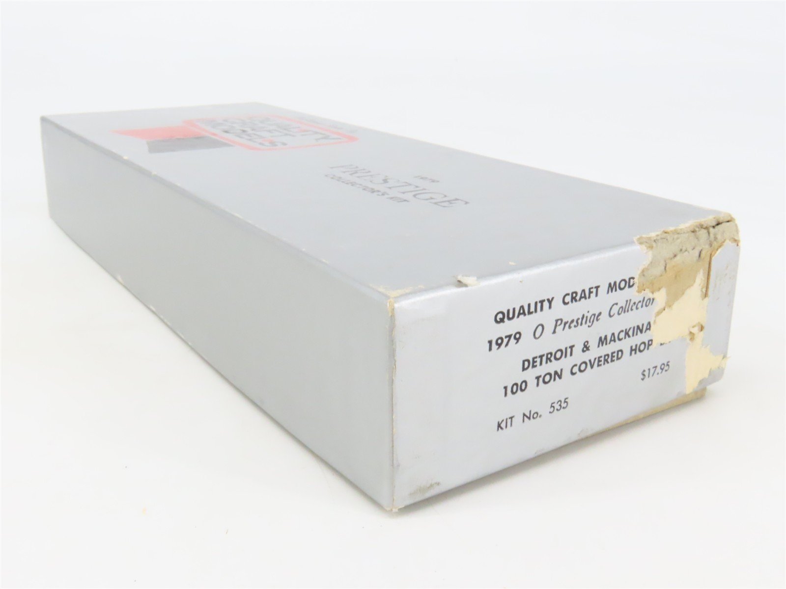 O 2-Rail Quality Craft Craftsman Kit #535 Undecorated D&M 2-Bay Covered Hopper