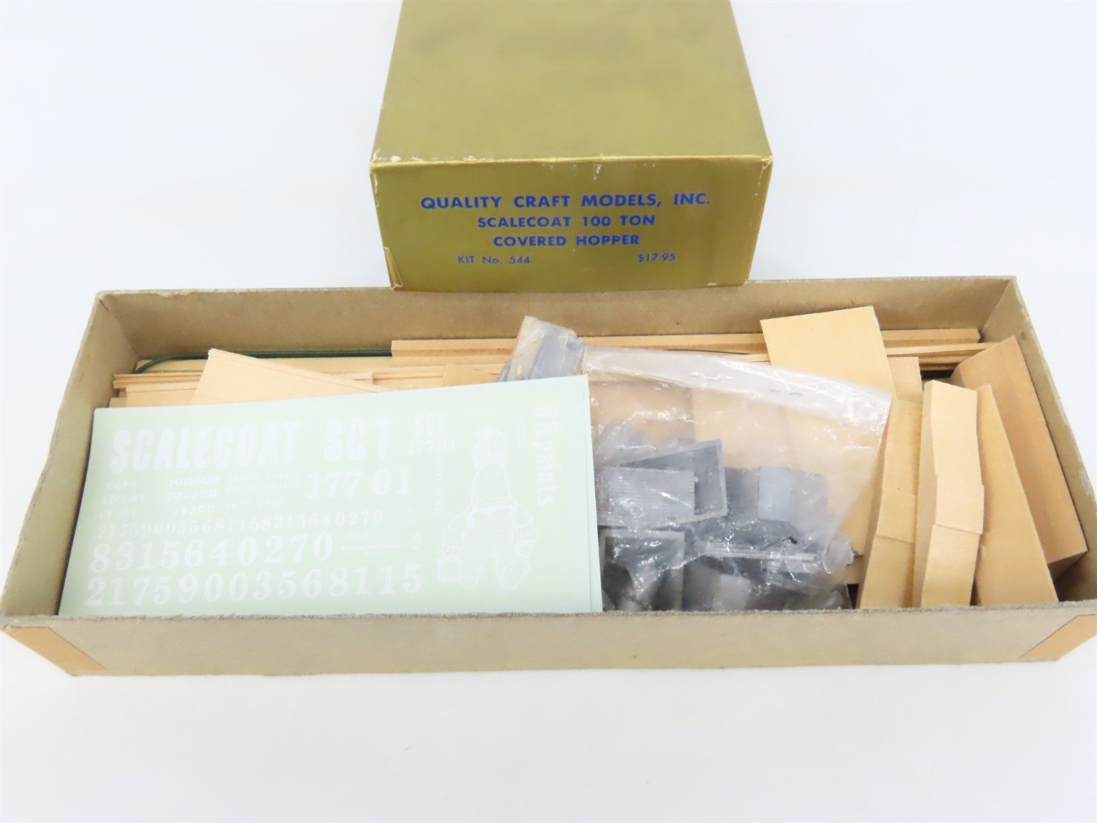 O Scale 2-Rail Quality Craft Kit #544 Undecorated Scalecoat 2-Bay Covered Hopper