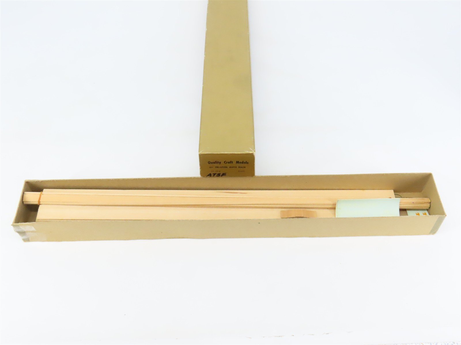 O 2-Rail Quality Craft Kit #OP-2 Undecorated TTX/ATSF 85' Tri-Level Auto Rack