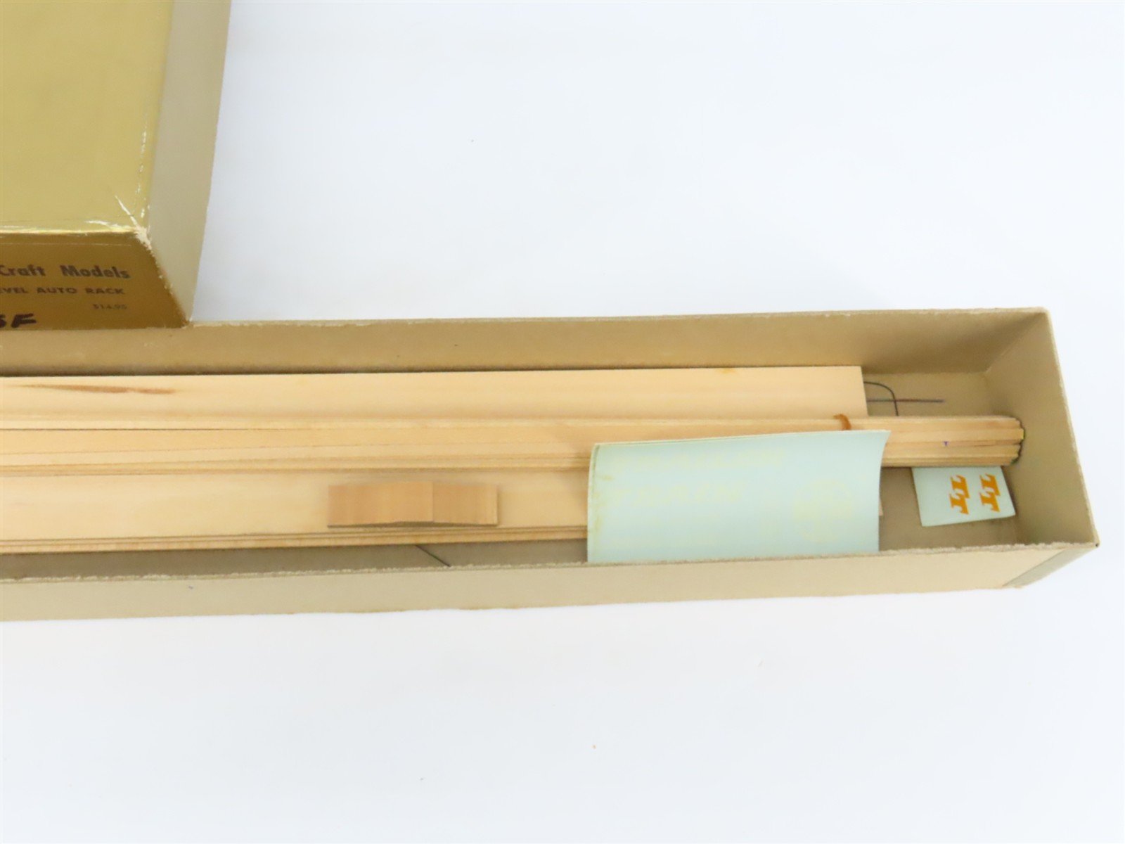O 2-Rail Quality Craft Kit #OP-2 Undecorated TTX/ATSF 85' Tri-Level Auto Rack