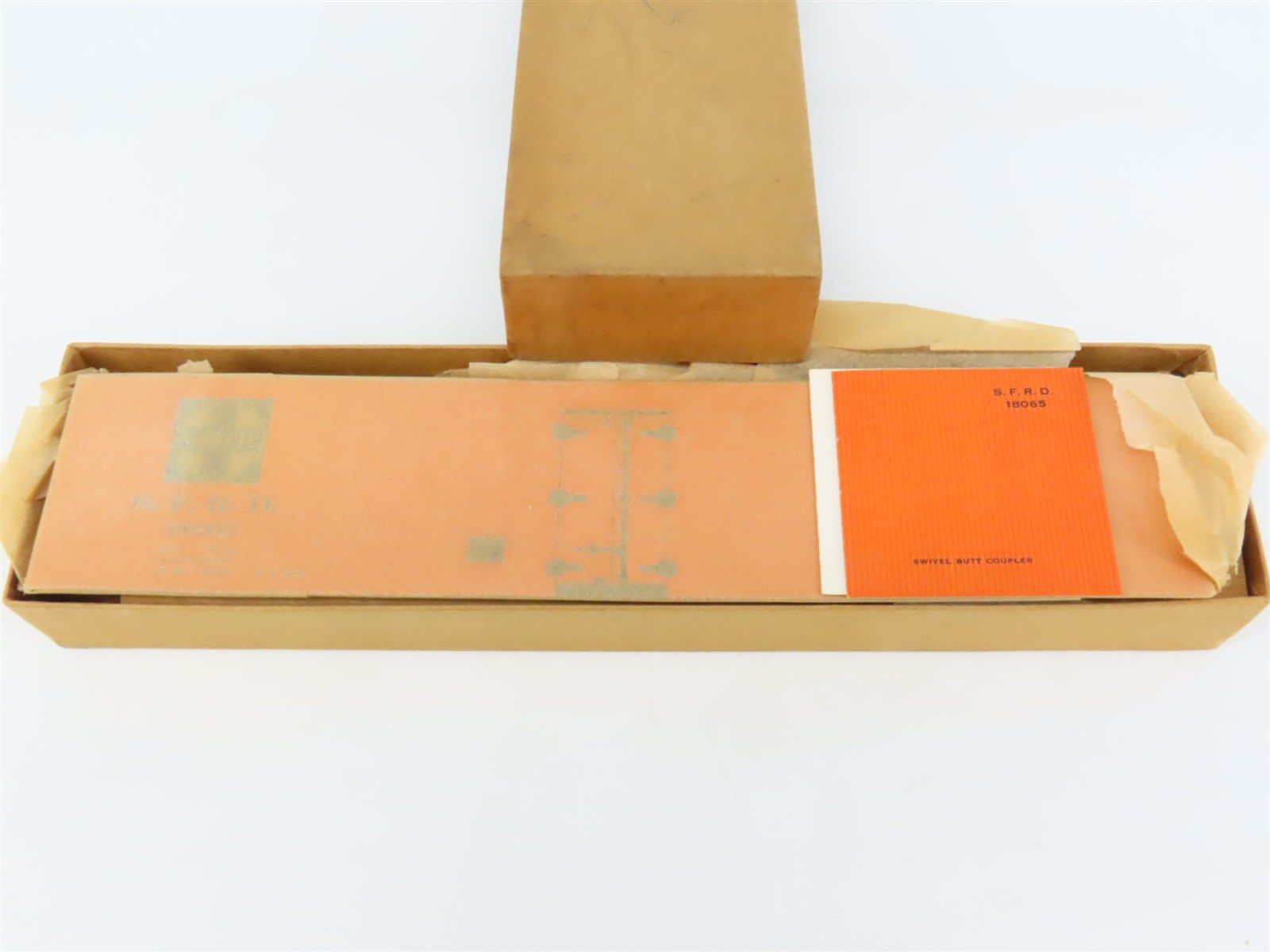 O Scale 2-Rail Craftsman Kit SFRD/ATSF Santa Fe 40' Wood Reefer #18065