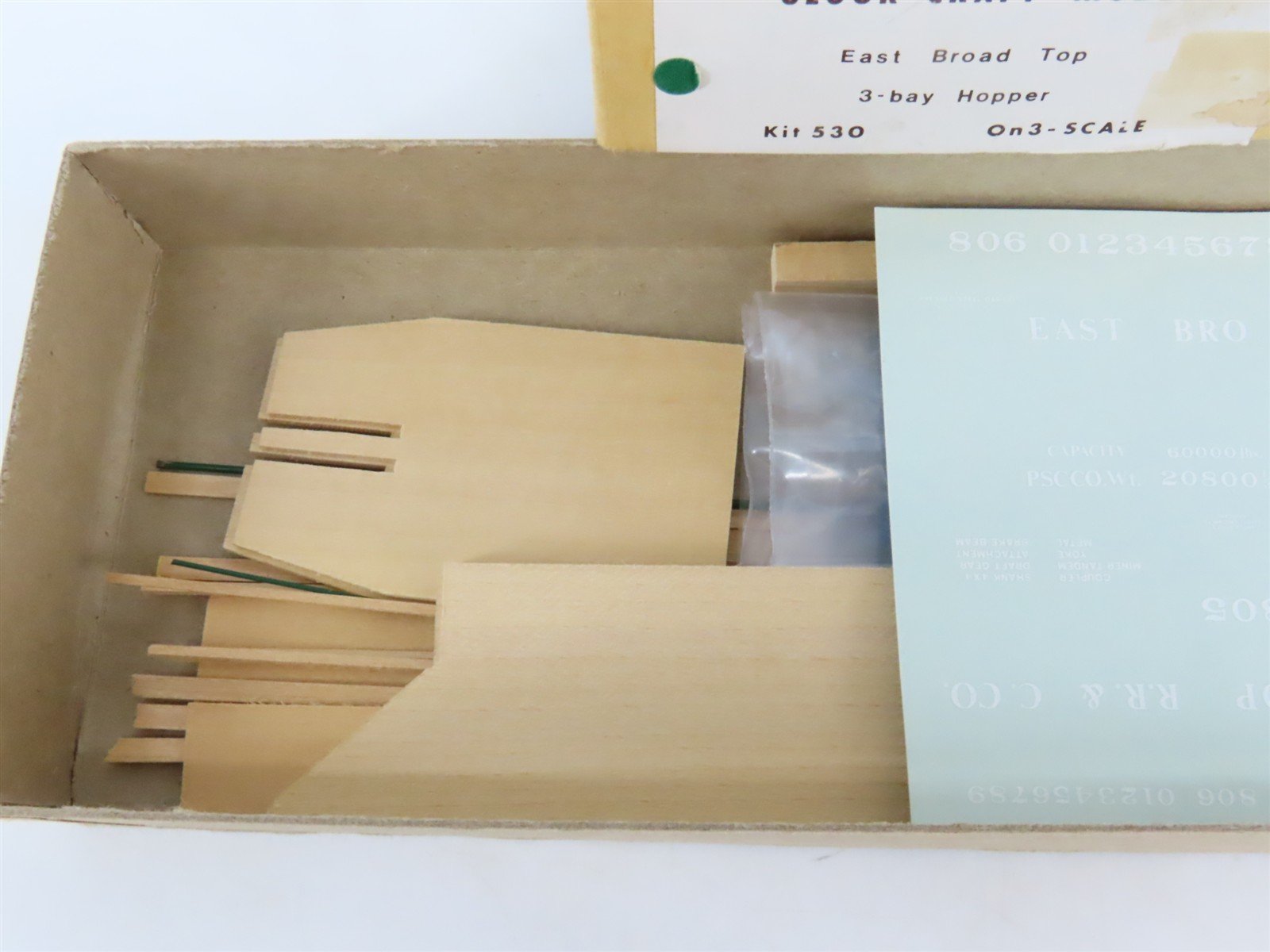 On3 Scale Gloor-Craft Craftsman Kit #530 Undecorated EBT 2-Bay Open Hopper