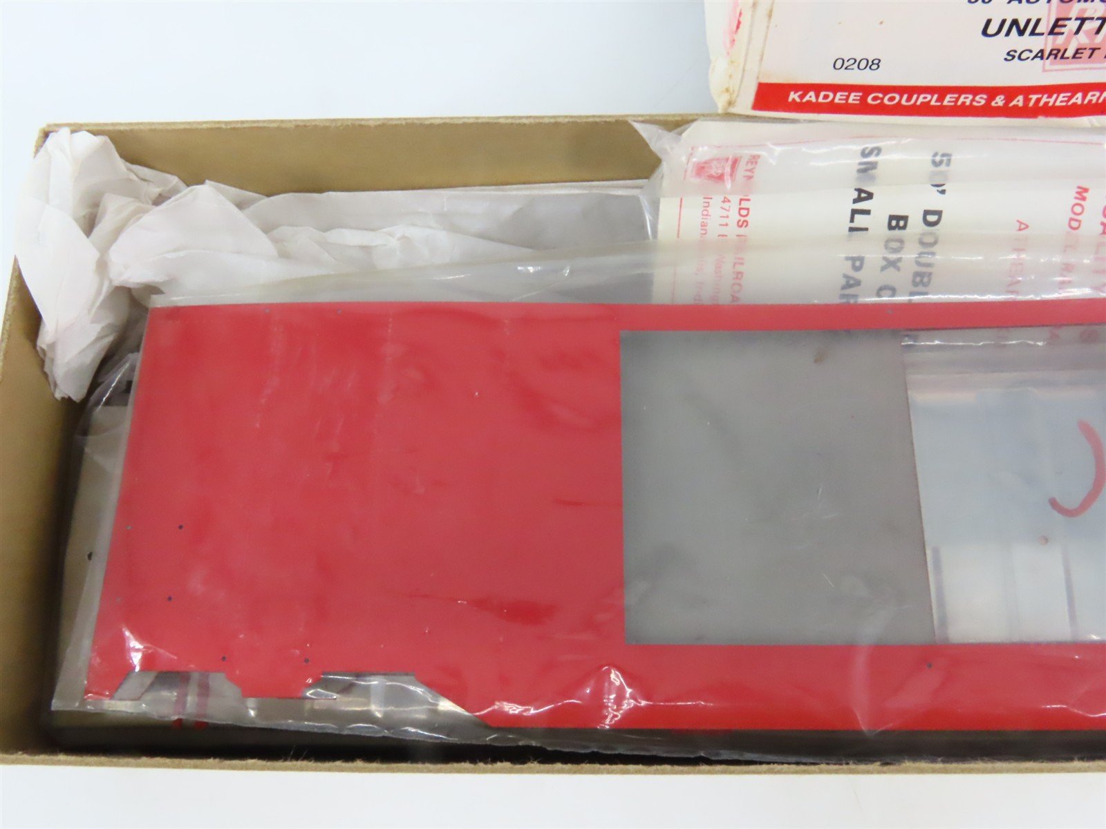 O Scale 2-Rail Reynolds Athearn Kit 0208 Unlettered Scarlet Red 50' Auto Box Car