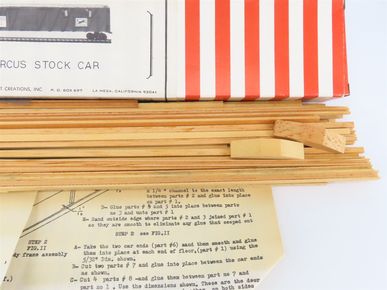 O Scale 2-Rail Circus Craft Craftsman Kit CW152 Undecorated 72' Circus Stock Car