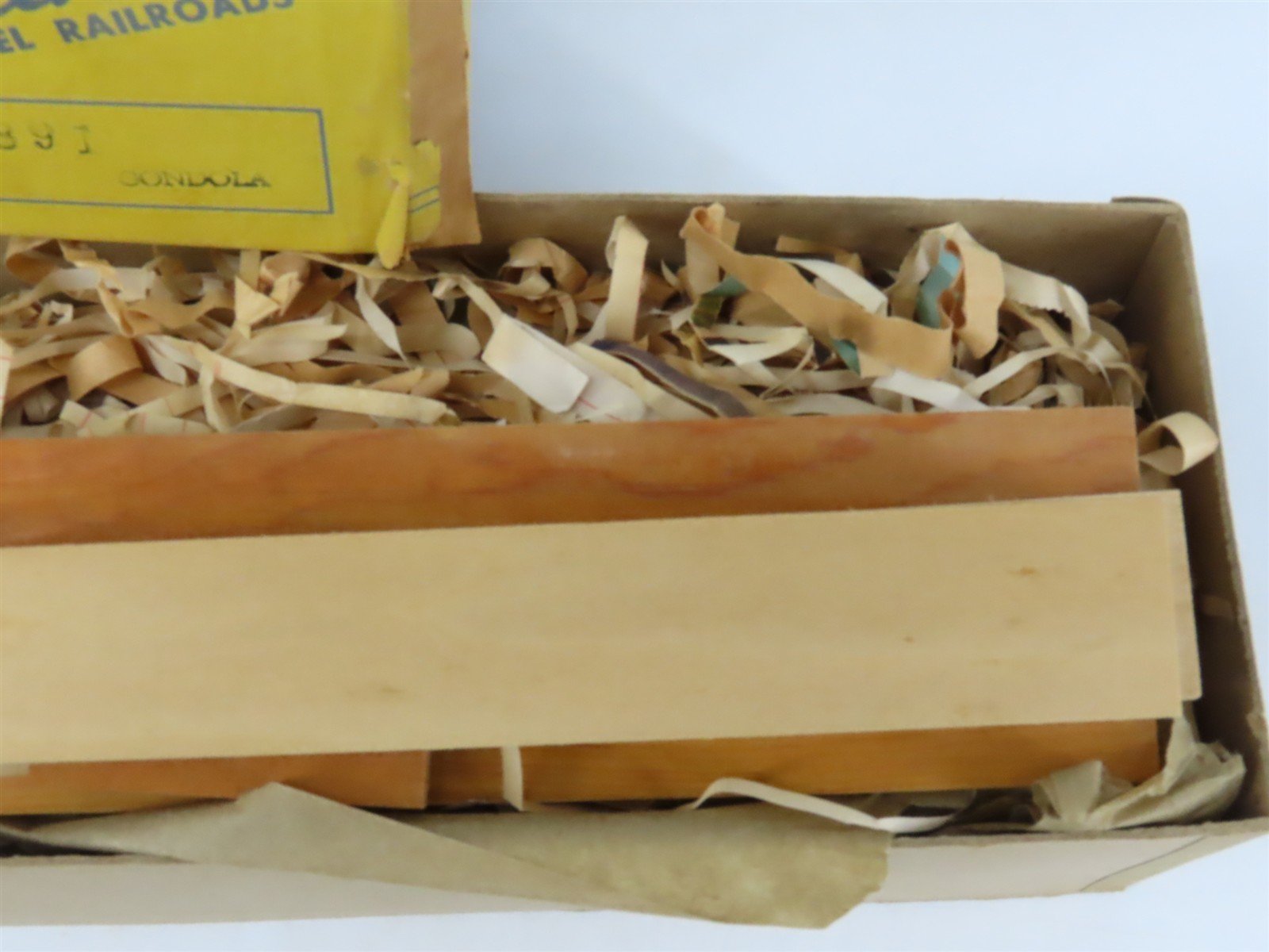 O Scale 2-Rail Walthers Craftsman Kit #3891 Undecorated 46' Mill Gondola
