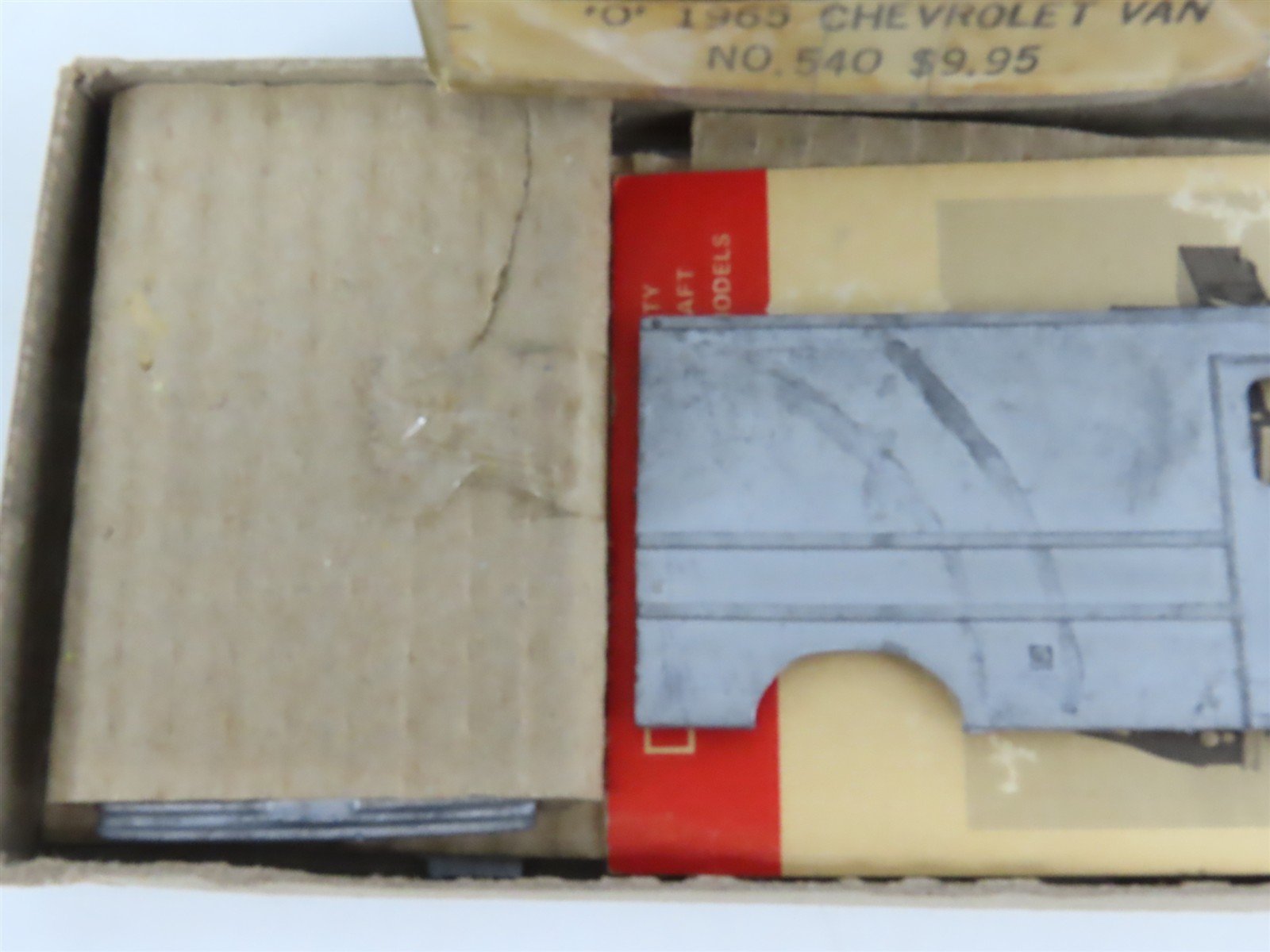 O 1/48 Scale Quality Craft Die-Cast Kit #540 Undecorated 1965 Chevrolet Step Van