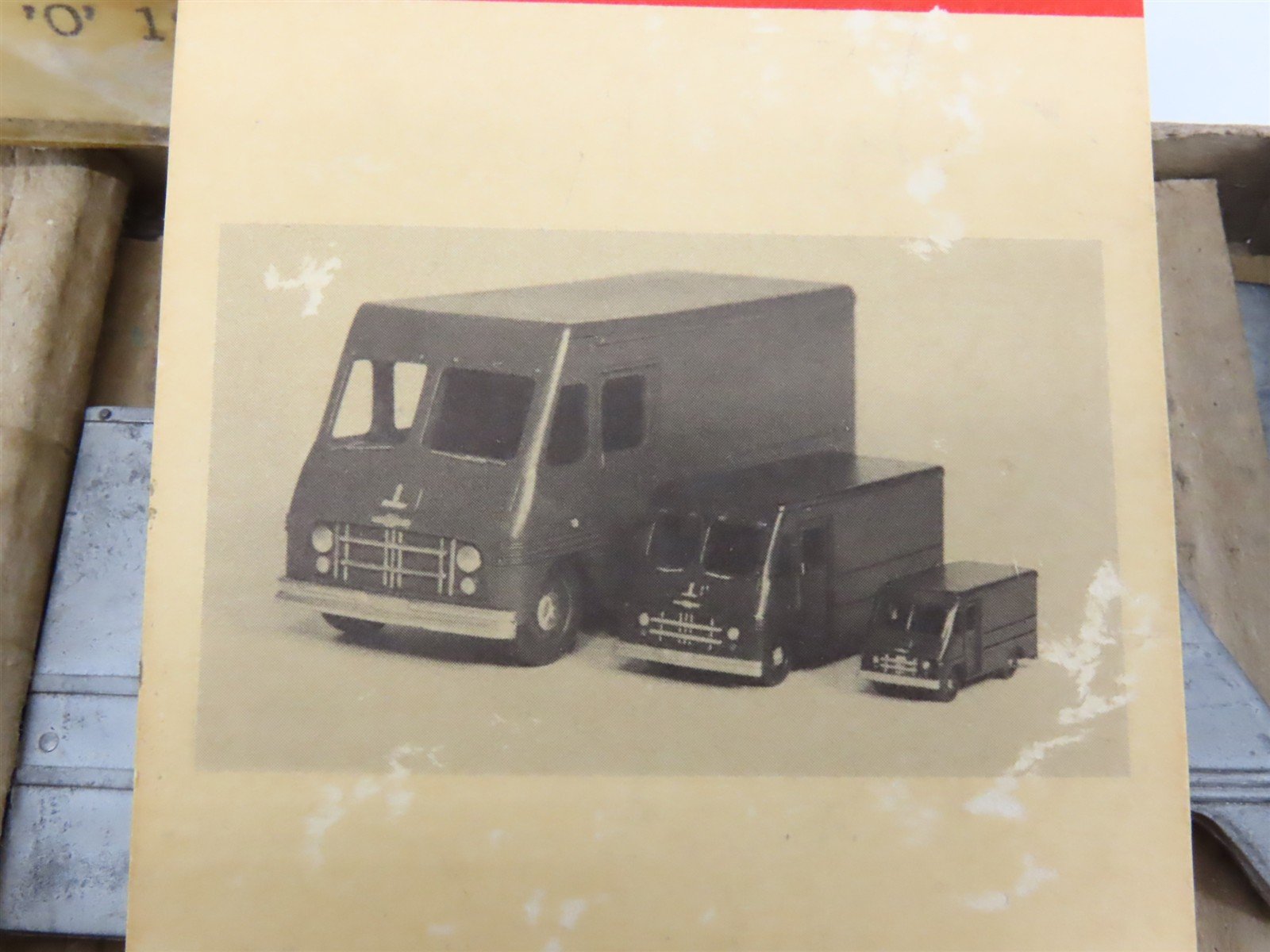 O 1/48 Scale Quality Craft Die-Cast Kit #540 Undecorated 1965 Chevrolet Step Van