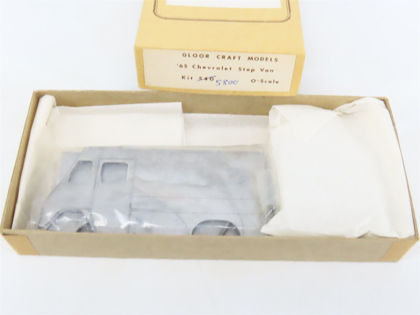 O 1/48 Scale Gloor-Craft Die-Cast Kit #540 Undecorated 1965 Chevrolet Step Van