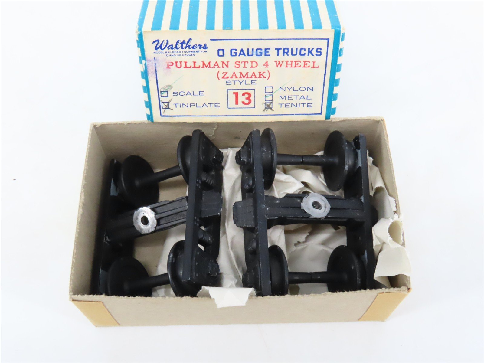 O 3-Rail Vintage Walthers Zamak Pullman 4-Wheel Trucks w/Tenite Wheels - 1 Pair