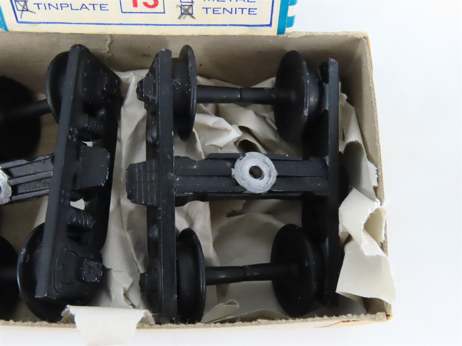 O 3-Rail Vintage Walthers Zamak Pullman 4-Wheel Trucks w/Tenite Wheels - 1 Pair