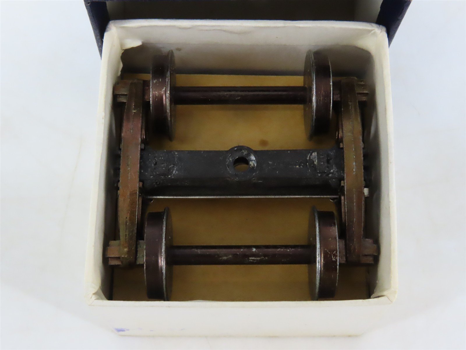 O Scale 2-Rail US Hobbies / KTM #U-60 Sprung Bettendorf Trucks w/Wheels - 1 Pair