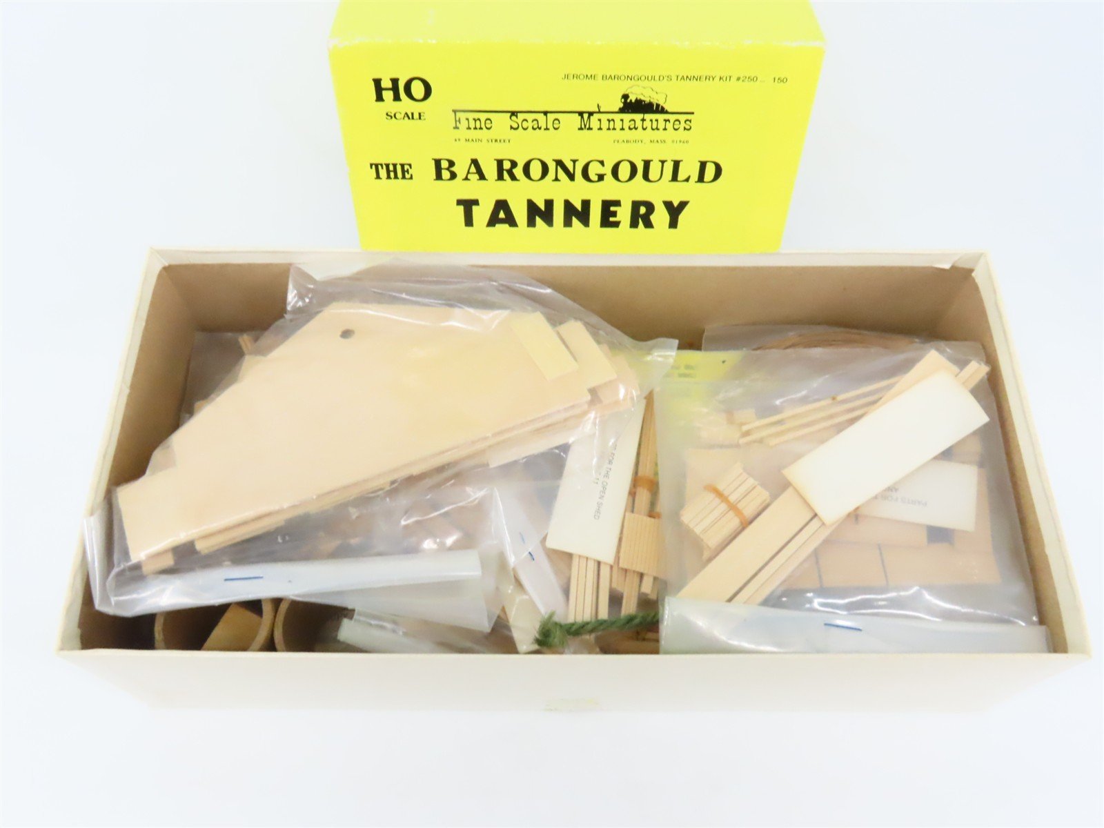 HO 1/87 Fine Scale Miniatures Craftsman Kit #250 J. Barongould Tannery