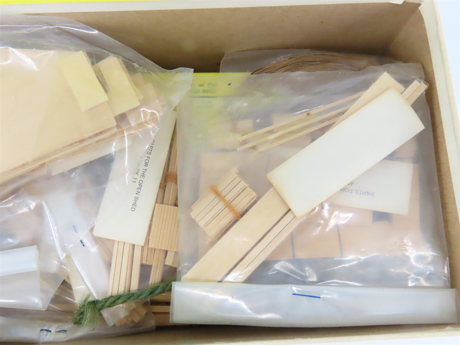HO 1/87 Fine Scale Miniatures Craftsman Kit #250 J. Barongould Tannery