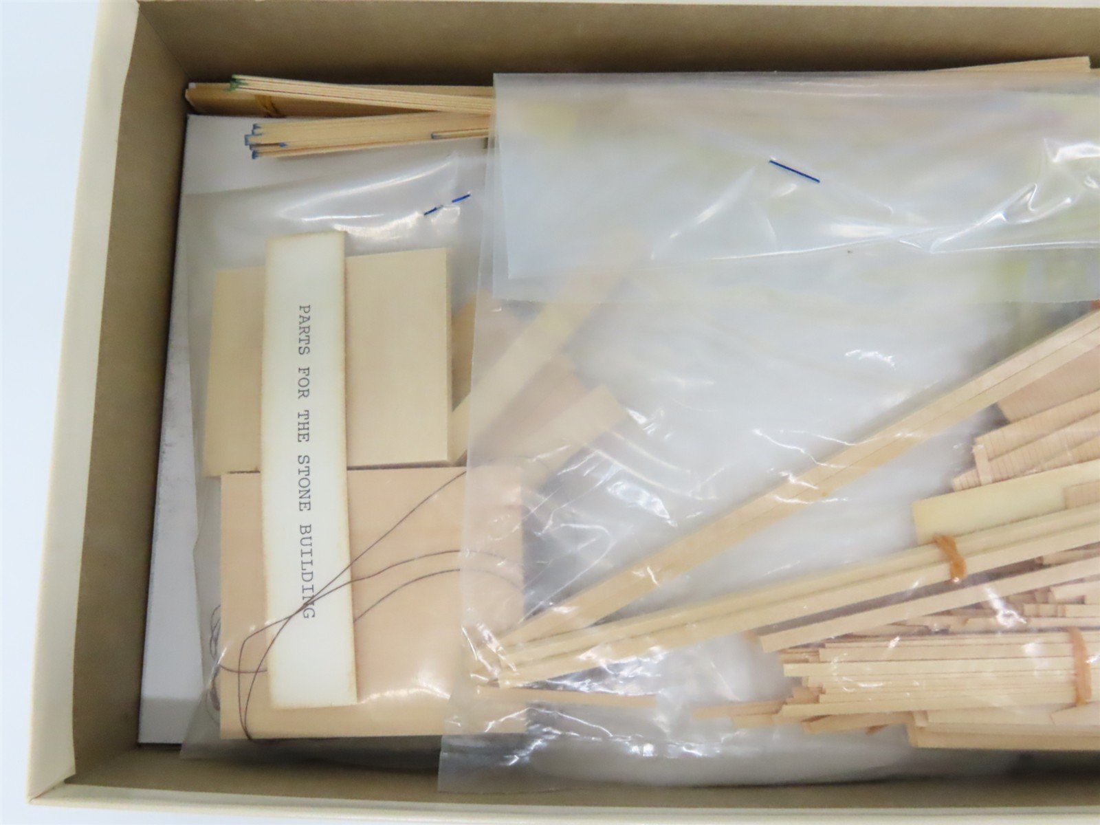 HO 1/87 Fine Scale Miniatures Craftsman Kit #260 The Chippy Hollow Hardware Co.
