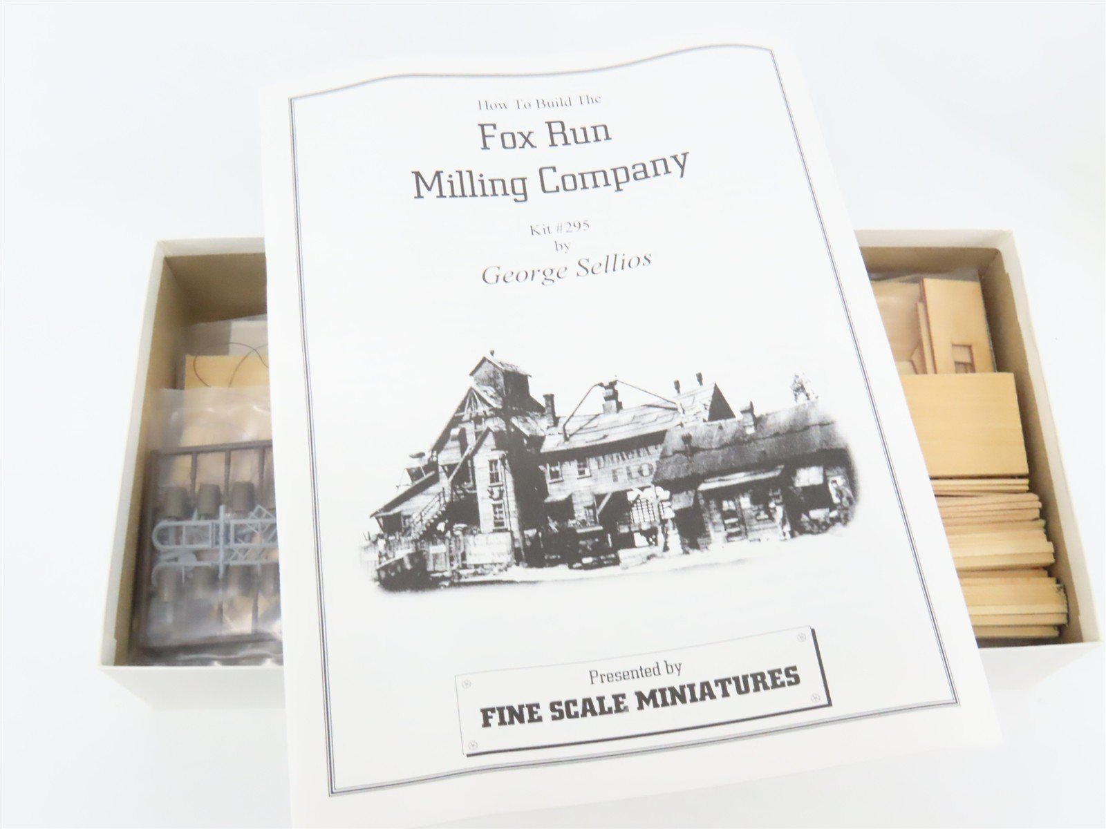 HO 1/87 Fine Scale Miniatures Craftsman Kit #295 Fox Run Milling Co.