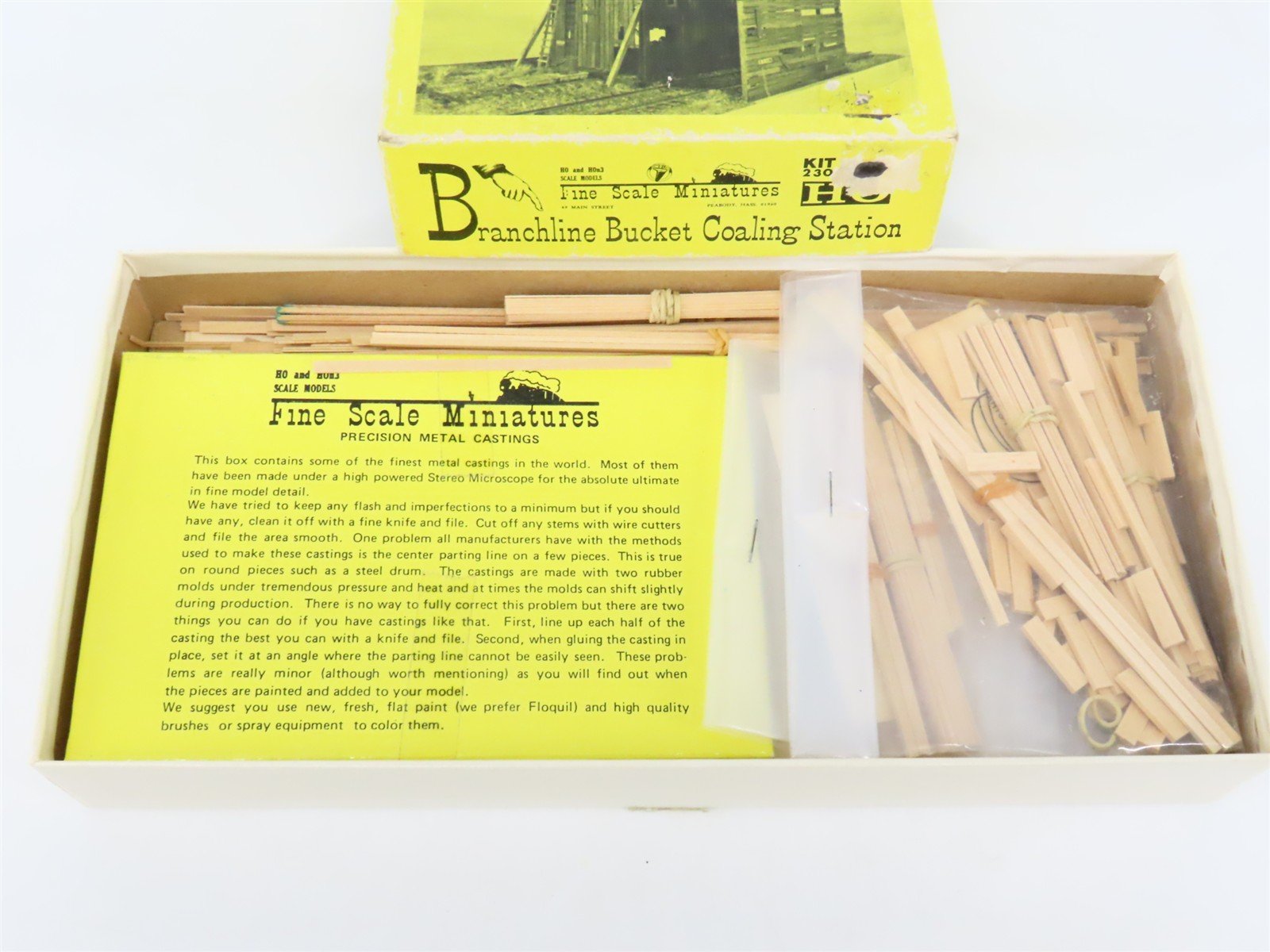 HO Fine Scale Miniatures Craftsman Kit #230 Branchline Bucket Coaling Station