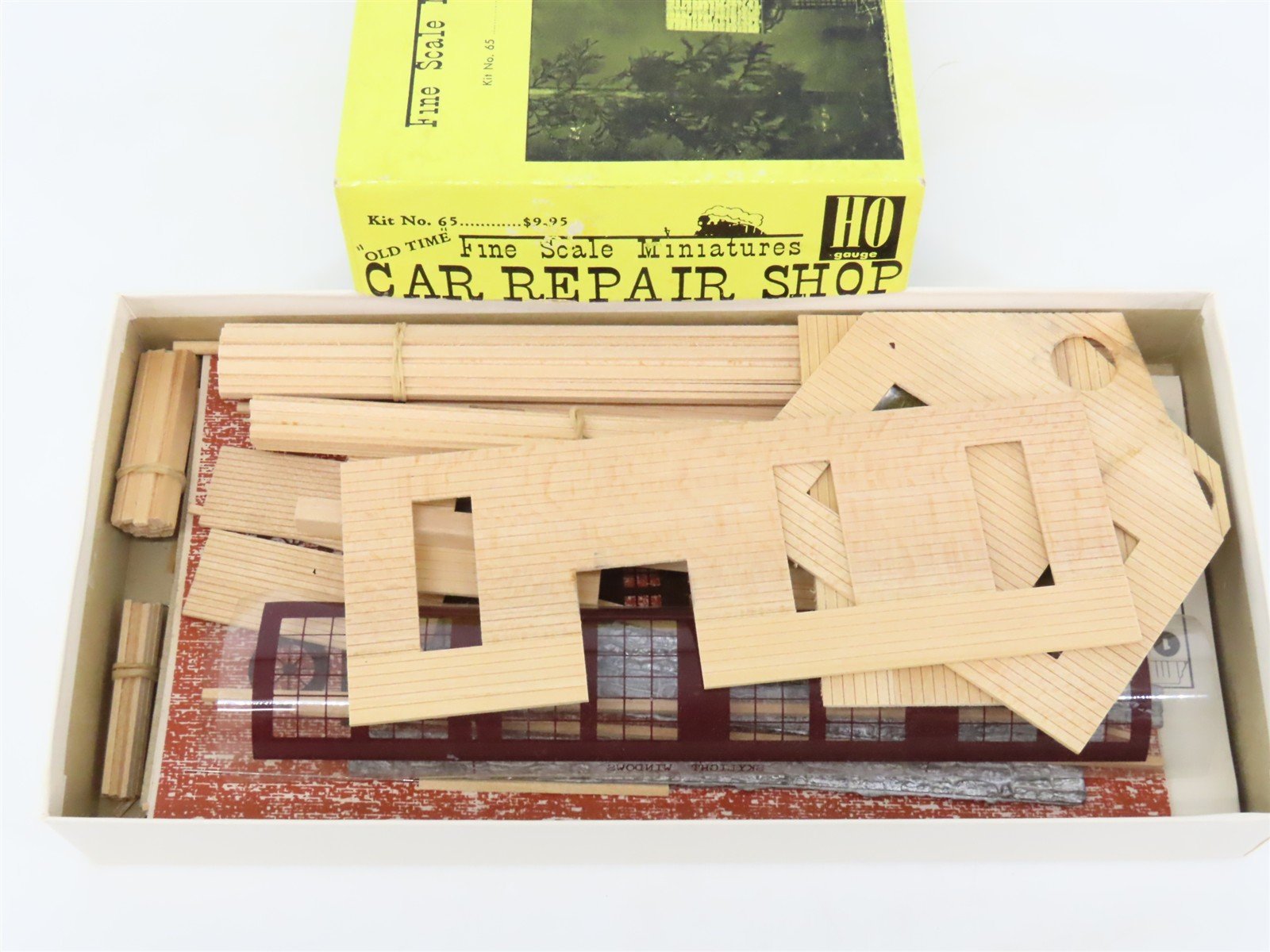 HO 1/87 Fine Scale Miniatures Craftsman Kit #65 Old Time Car Repair Shop