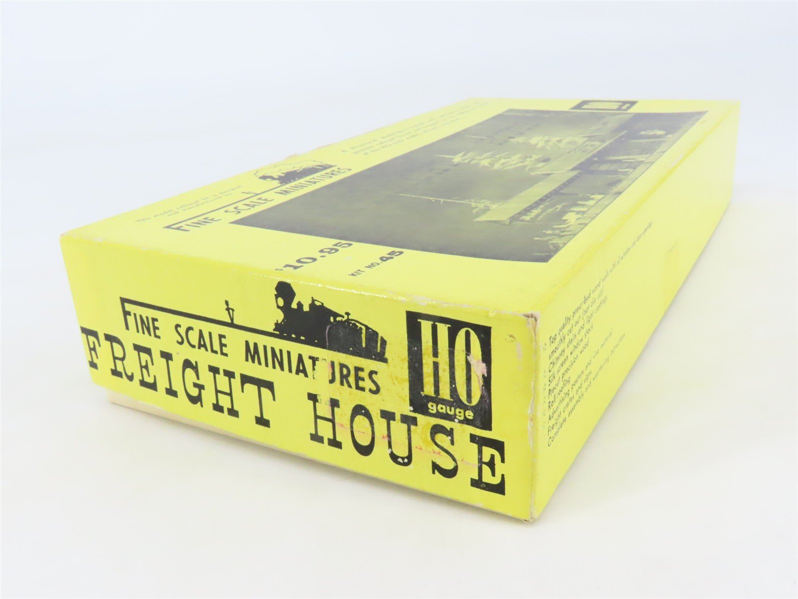 HO 1/87 Fine Scale Miniatures Craftsman Kit #45 Timber Creek Freight House