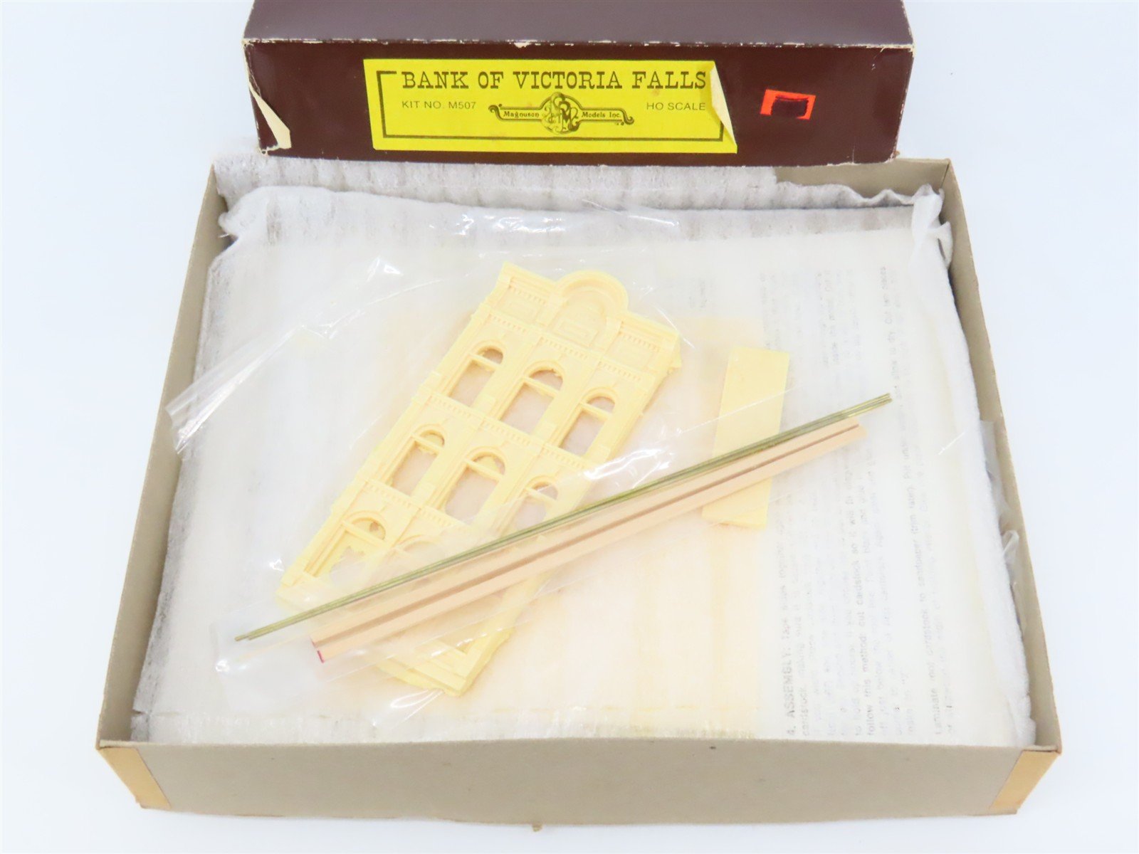 HO Scale Magnuson Models M507 Bank of Victoria Falls Building Kit