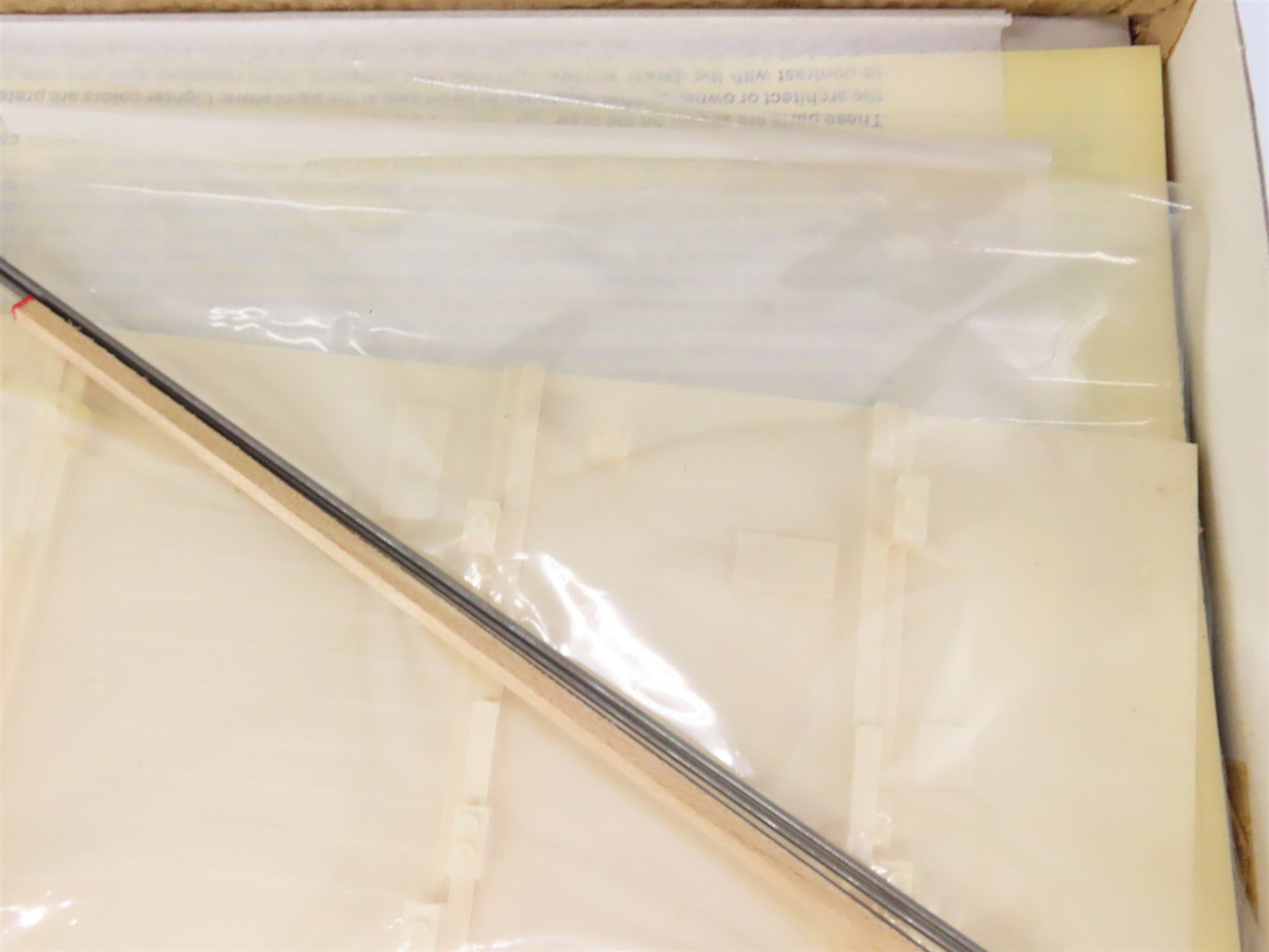 HO Scale Magnuson Models M534 Merchants' Row Building Kit