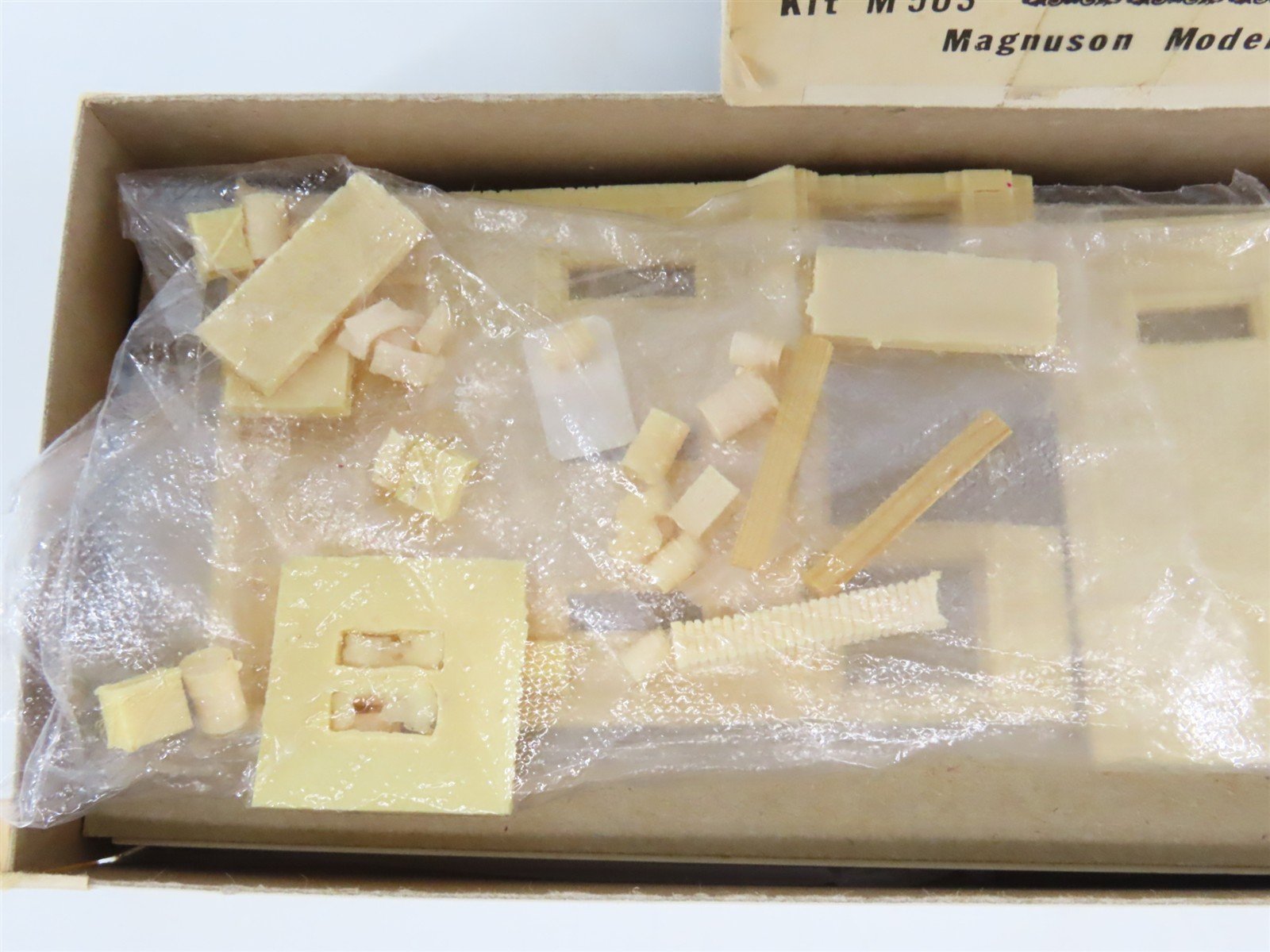 HO Scale Magnuson Models M503 Magnuson General Store Building Kit