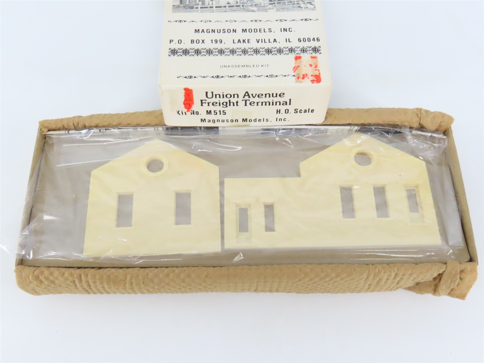 HO Scale Magnuson Models M515 Union Avenue Freight Terminal Building Kit