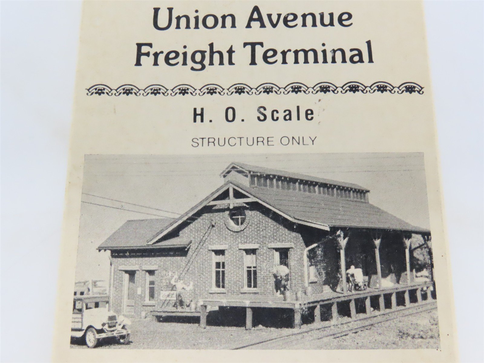 HO Scale Magnuson Models M515 Union Avenue Freight Terminal Building Kit