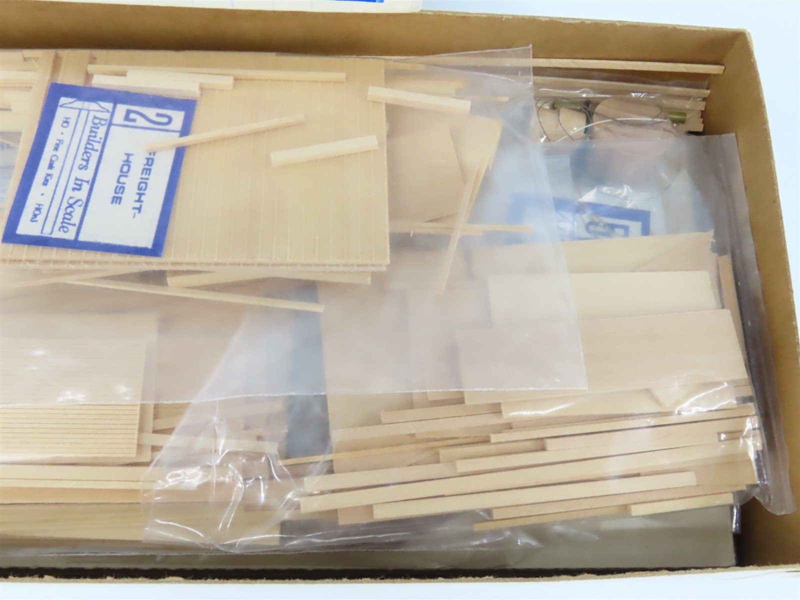 HO Scale Builders in Scale 5 The Waterfront Building Kit