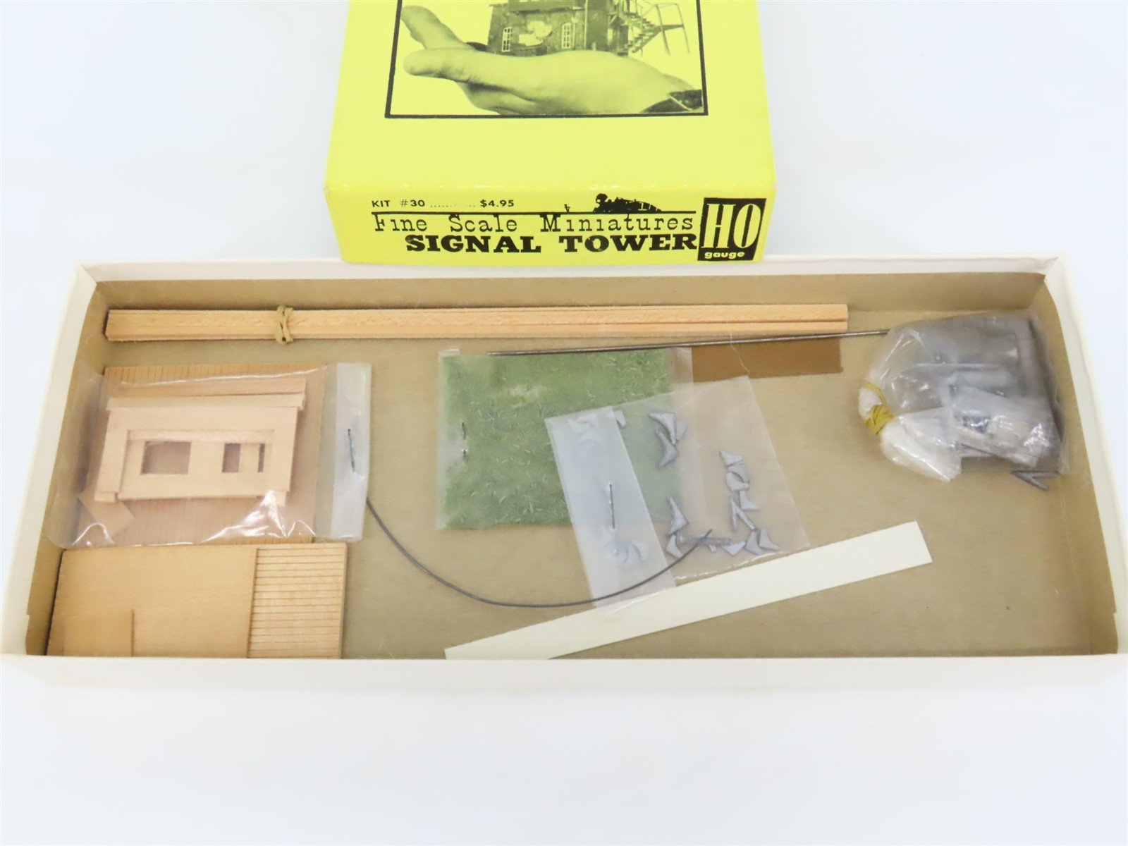 HO Scale Fine Scale Miniatures 30 Signal Tower Building Kit