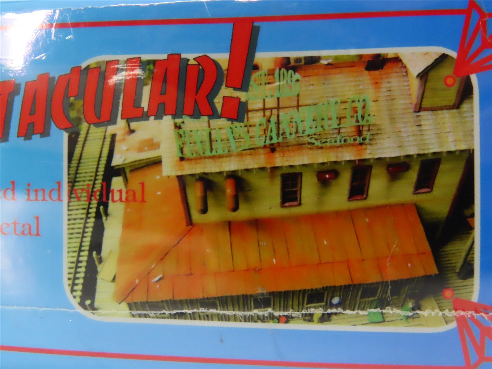 HO Scale Retro Tech 100-312/365 Finian's Cannery Co. Building Kit SEALED