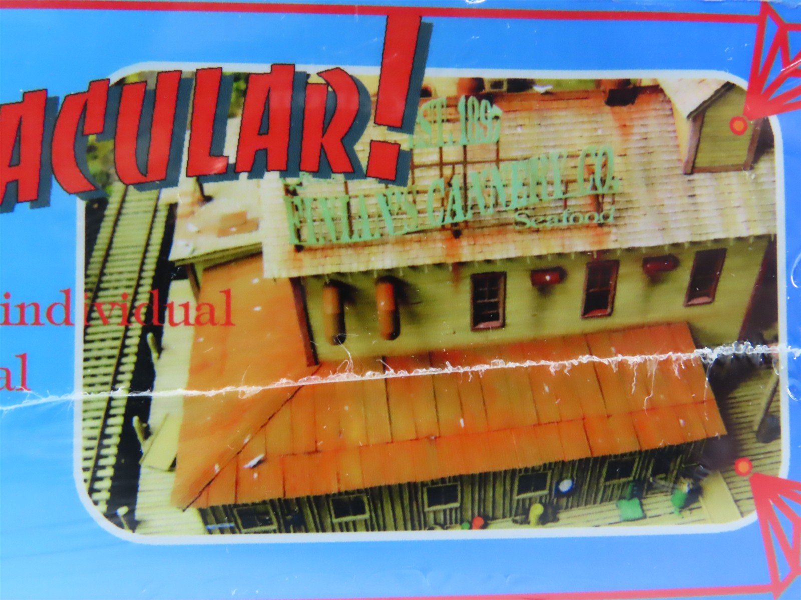 HO Scale Retro Tech 100-303/365 Finian's Cannery Co. Building Kit SEALED